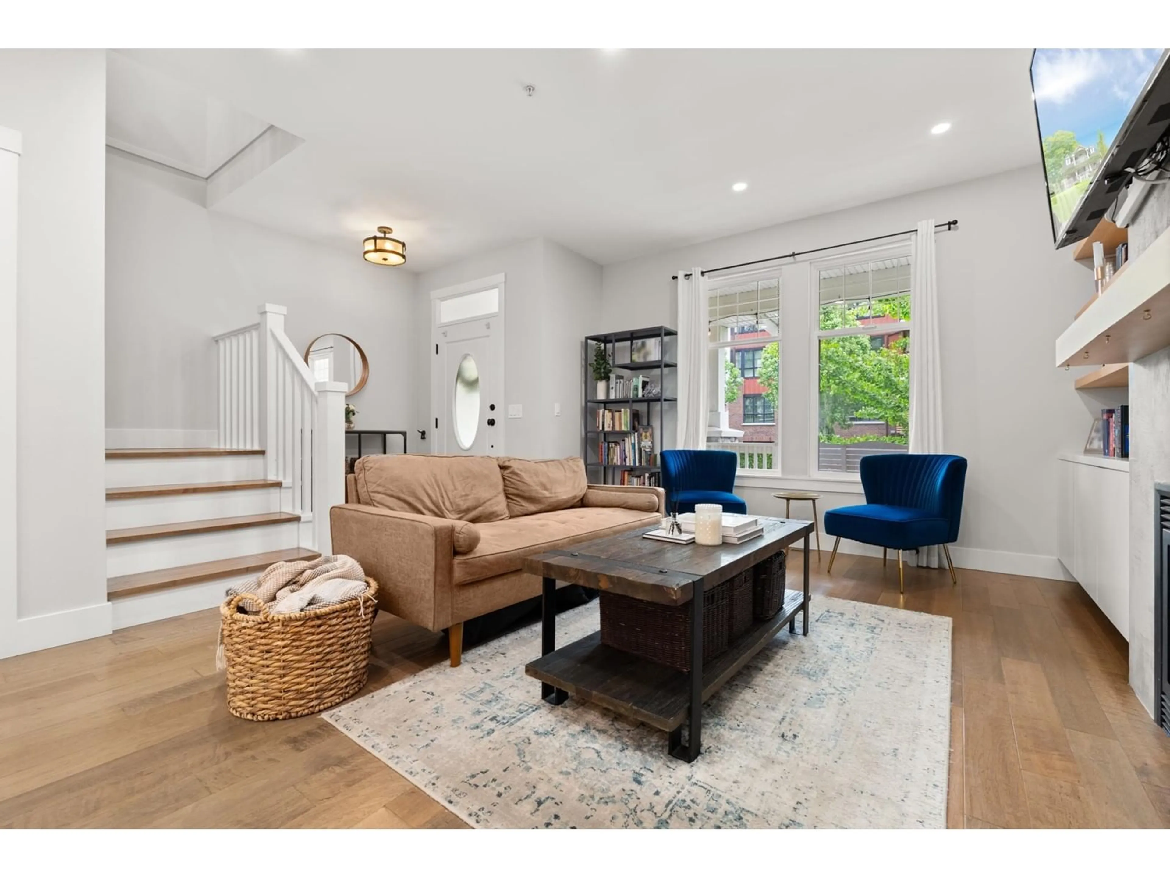 Living room with furniture, unknown for 23168 BILLY BROWN, Langley British Columbia V1M4G1