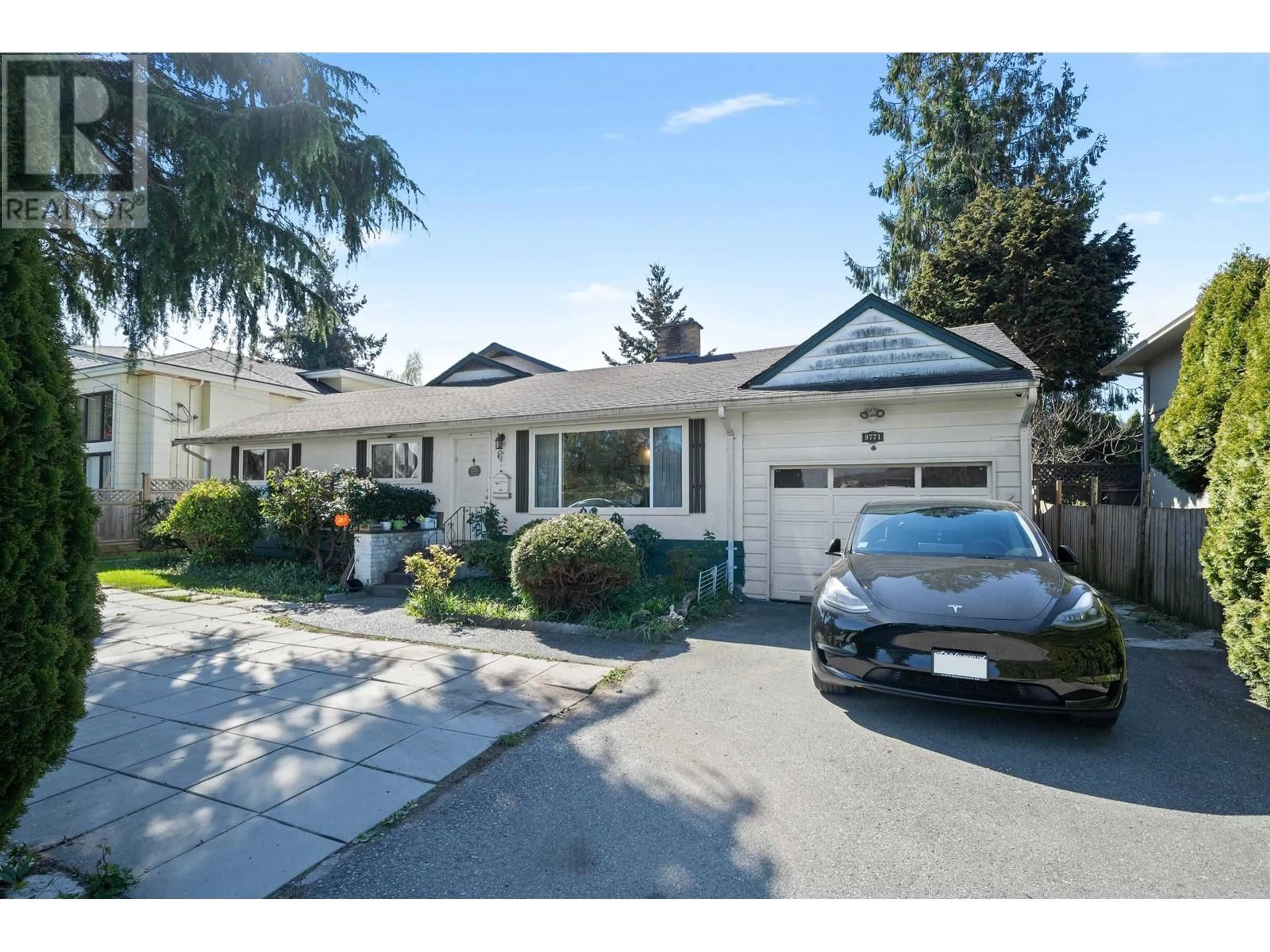 Home with vinyl exterior material, street for 9771 PINEWELL CRESCENT, Richmond British Columbia V7A2C7