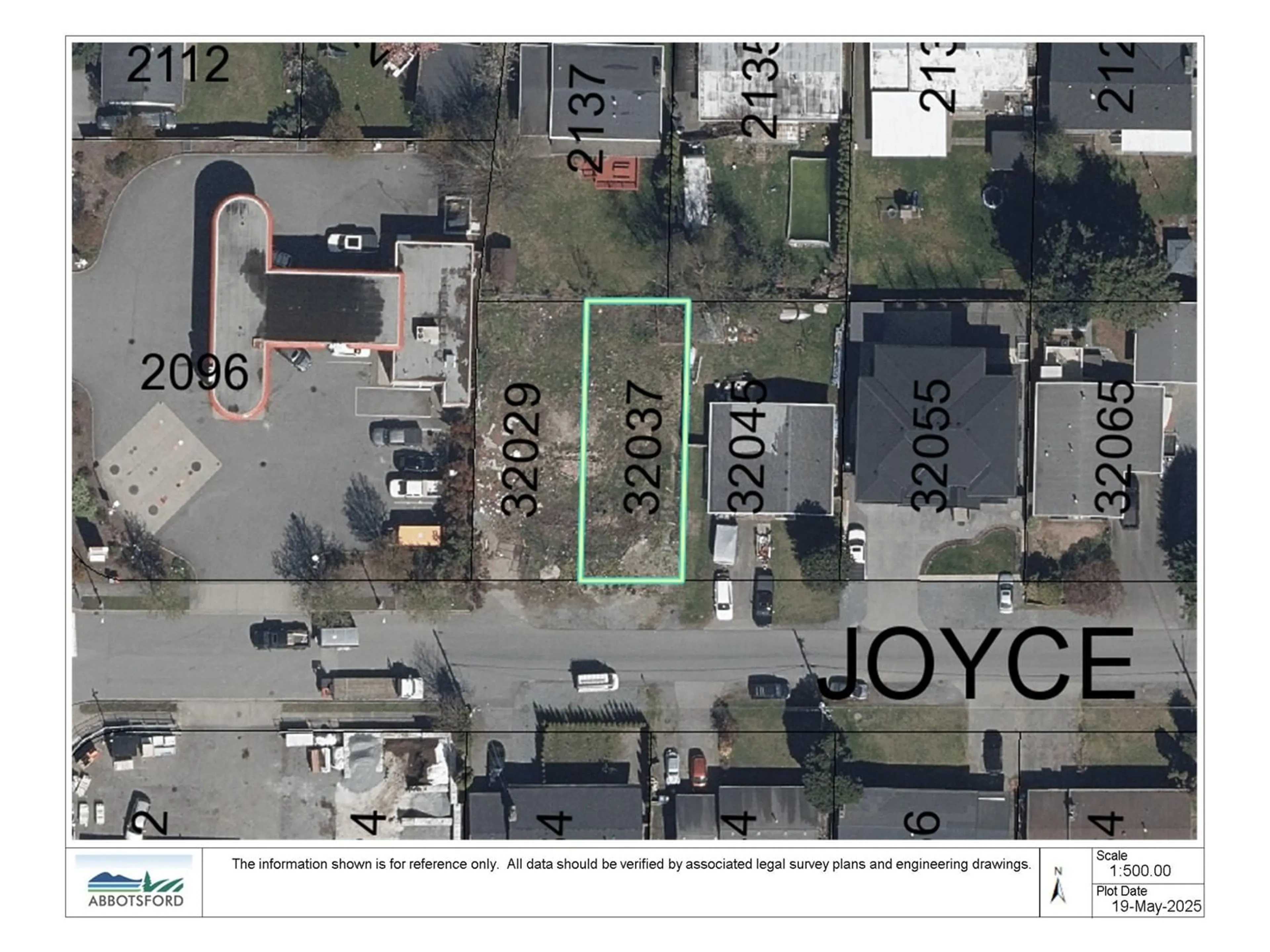 A pic from outside/outdoor area/front of a property/back of a property/a pic from drone, street for 32037 JOYCE, Abbotsford British Columbia V2T1B6