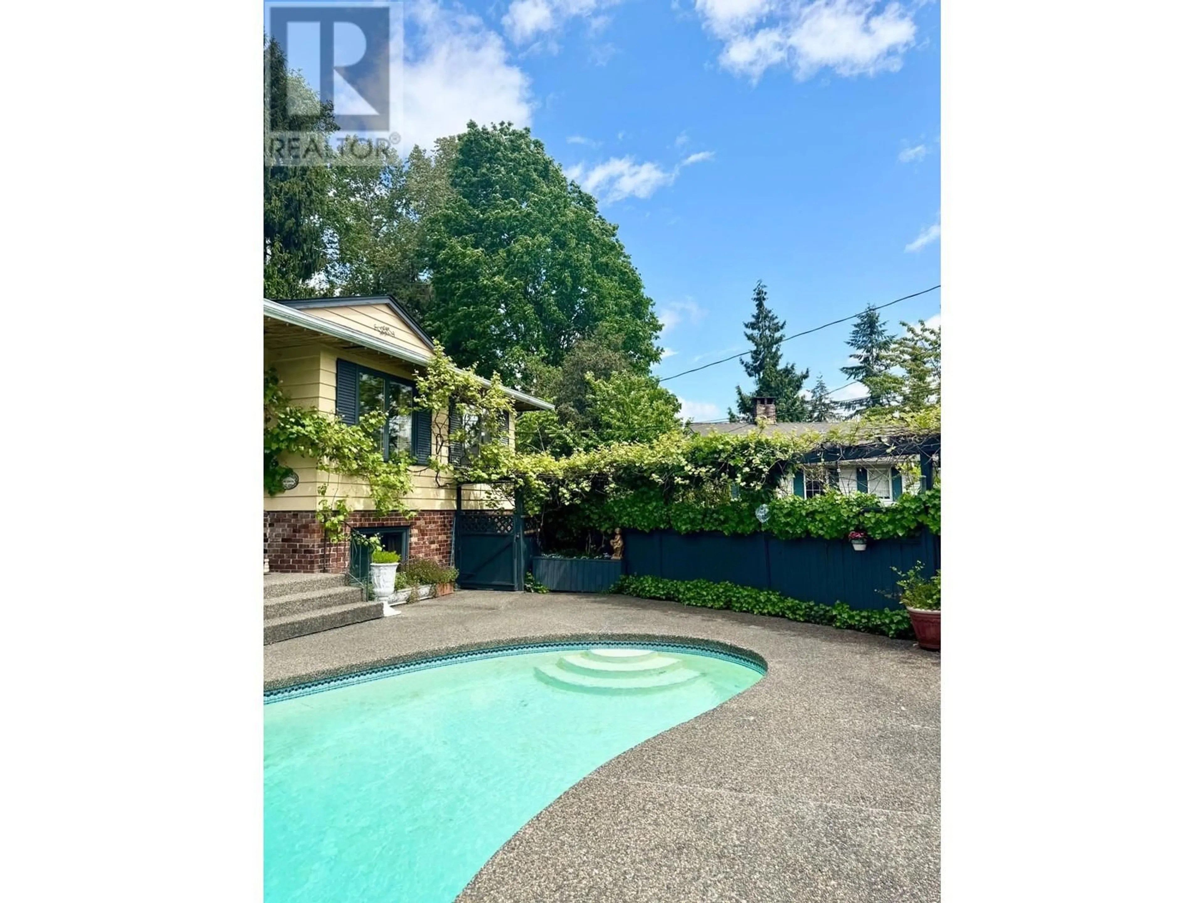 Pool for 1240 EASTVIEW ROAD, North Vancouver British Columbia V7J1L6