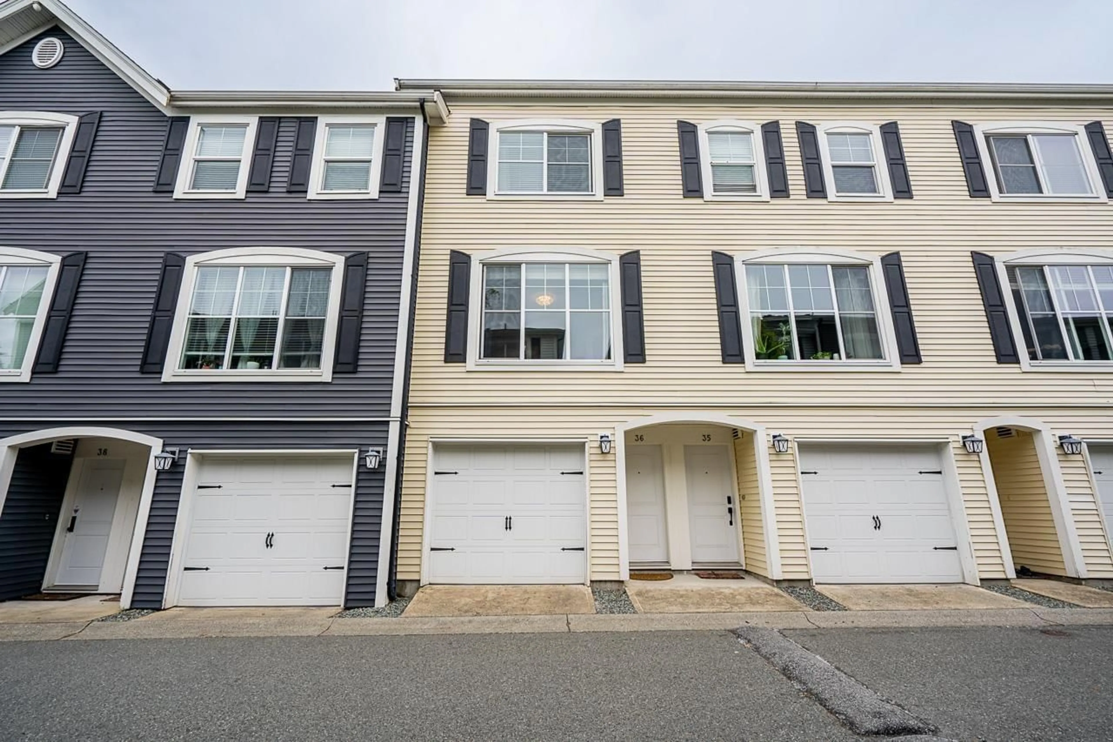 Home with vinyl exterior material, street for 36 - 19180 65, Surrey British Columbia V4N6M5