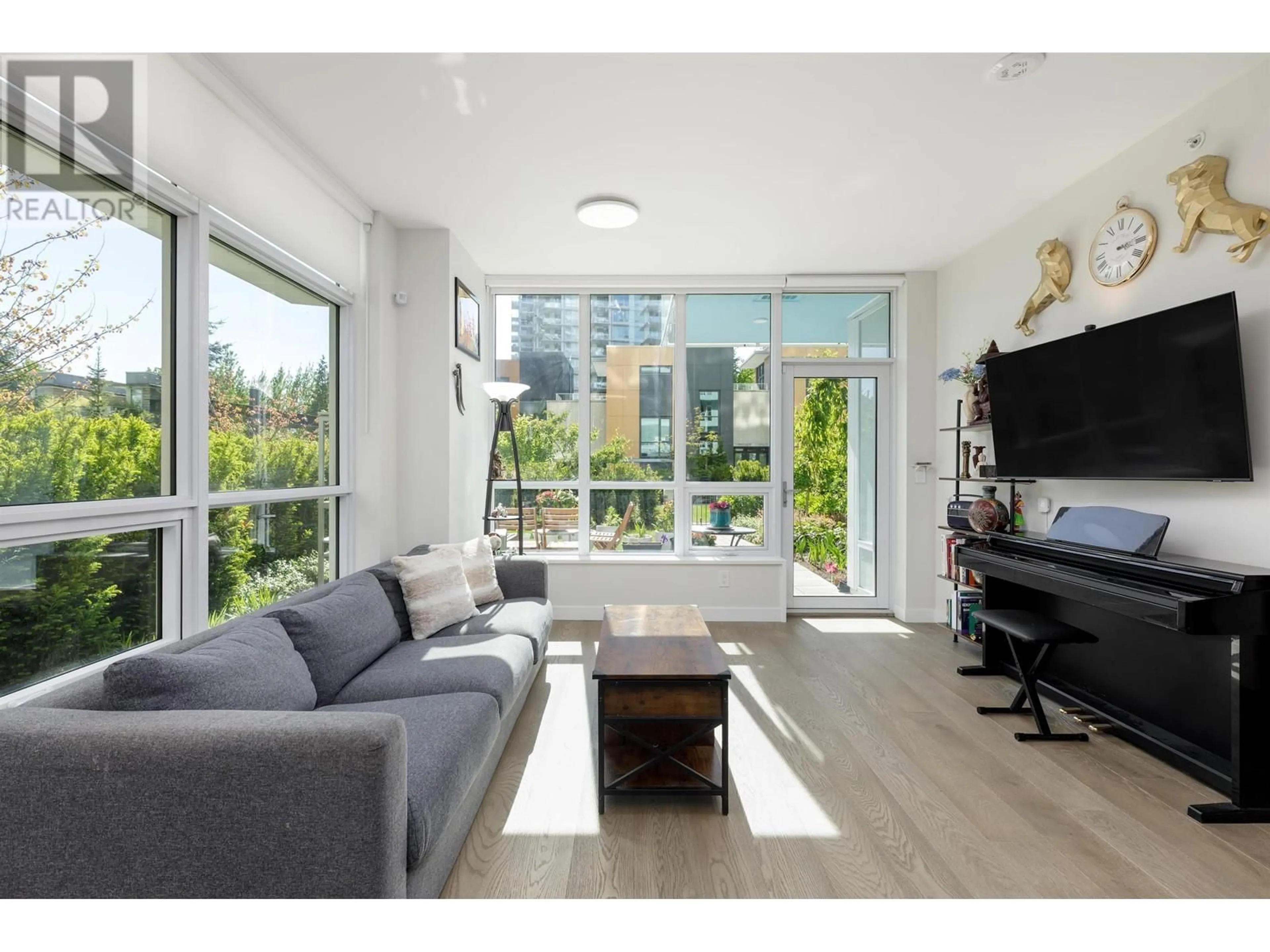 Living room with furniture, unknown for 107 - 5608 BERTON AVENUE, University Endowment Lands British Columbia V6S0M6