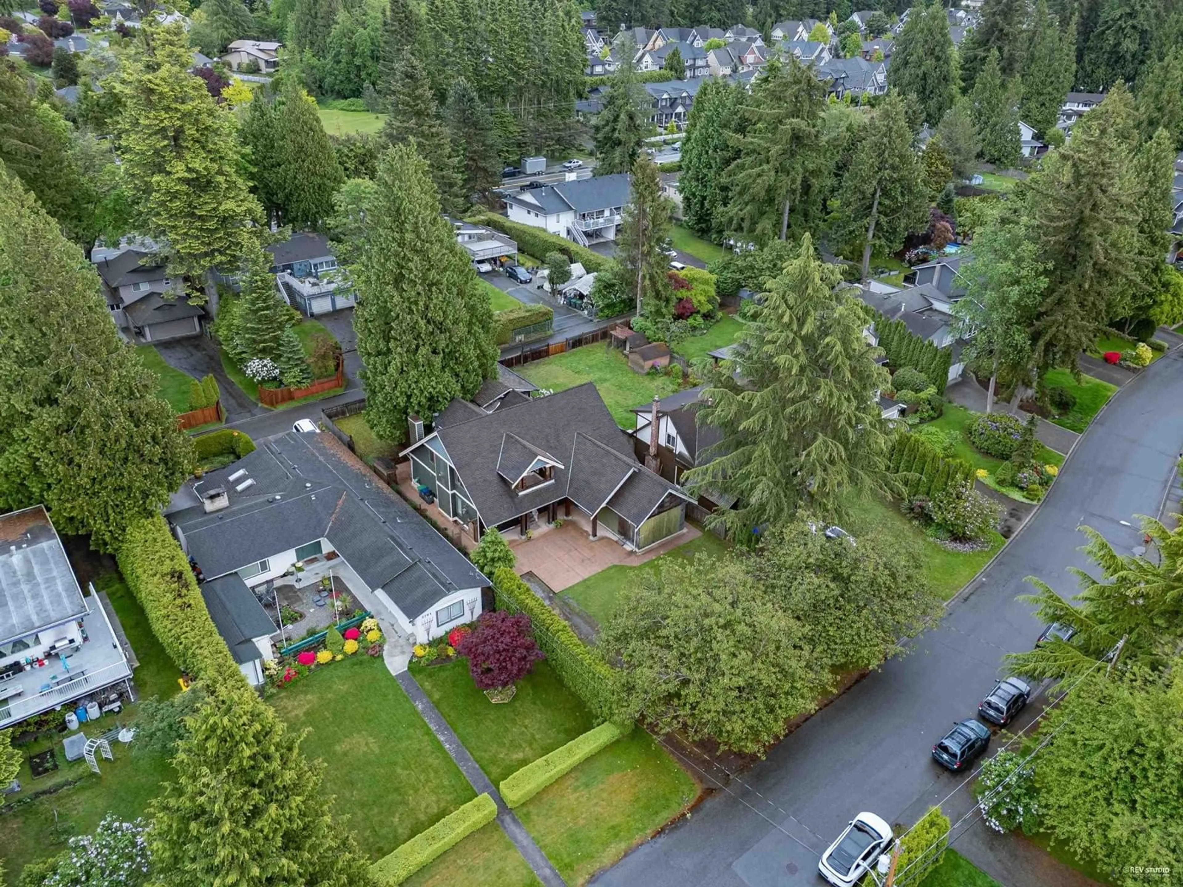 A pic from outside/outdoor area/front of a property/back of a property/a pic from drone, unknown for 2170 127A, Surrey British Columbia V4A3S9