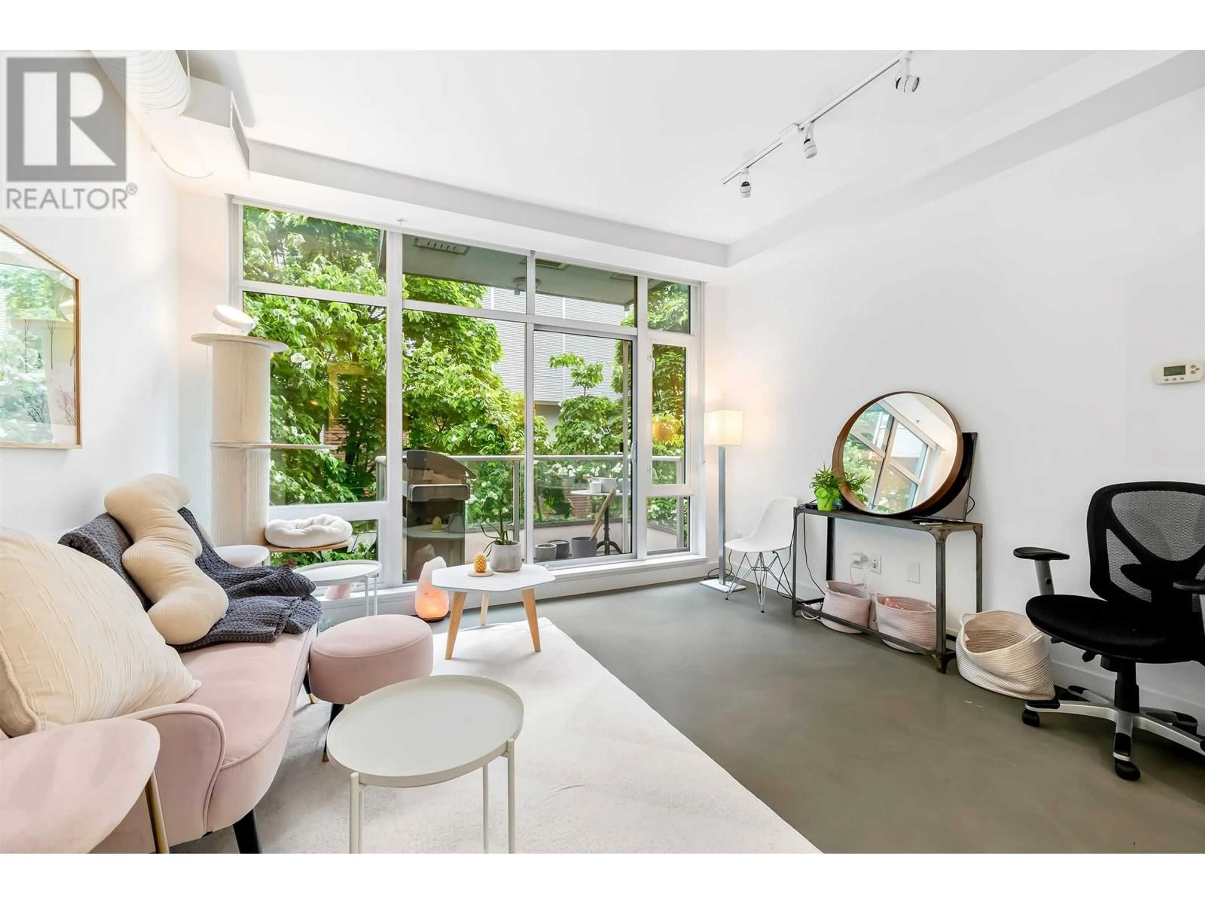 Unknown for 226 - 108 1ST AVENUE, Vancouver British Columbia V5T0E4
