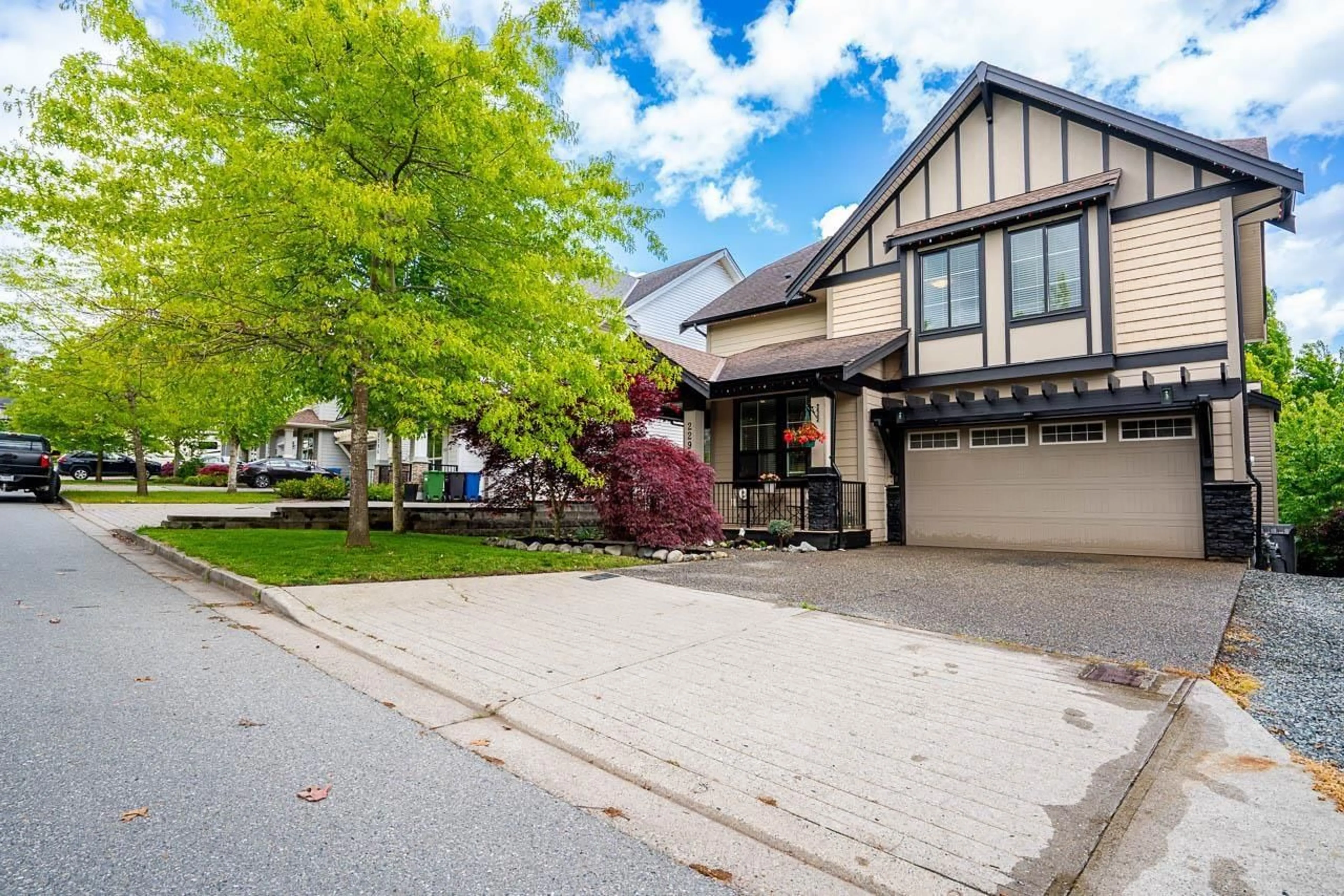 Unknown for 2290 CHARDONNAY, Abbotsford British Columbia V4X0A6