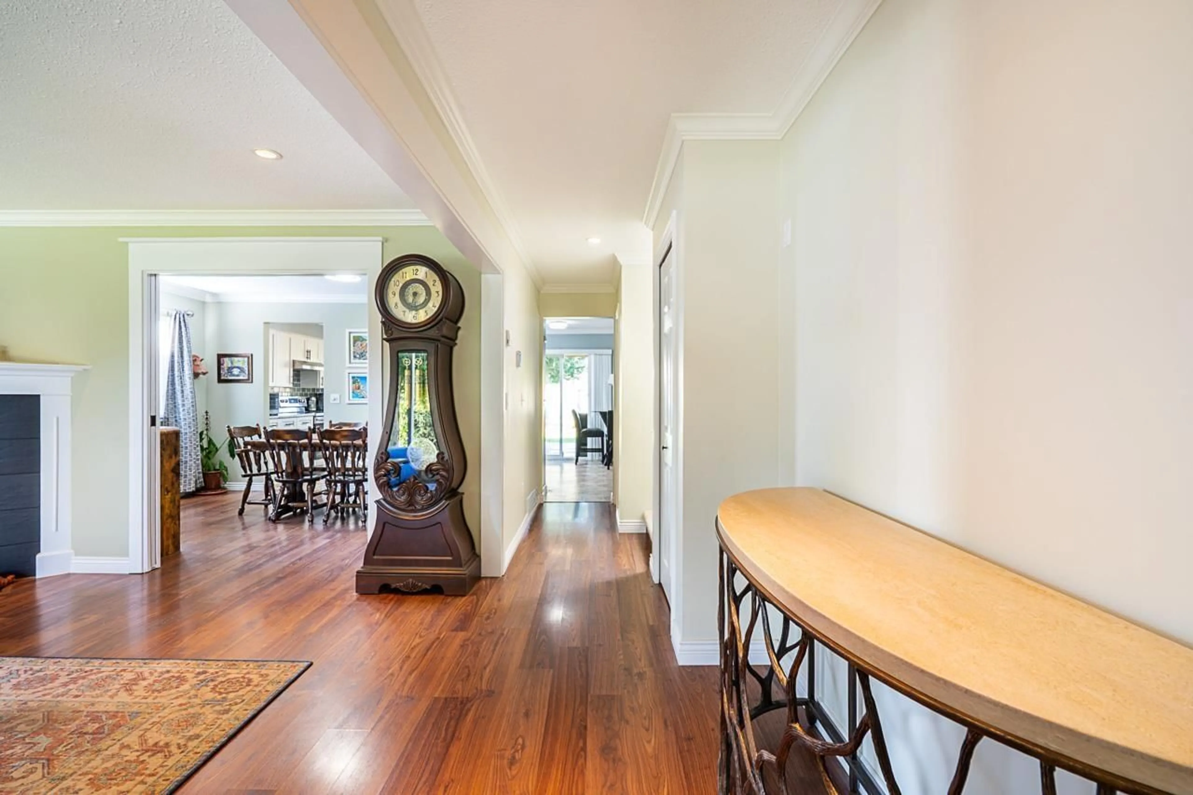 Indoor foyer for 27153 33A, Langley British Columbia V4W3H5