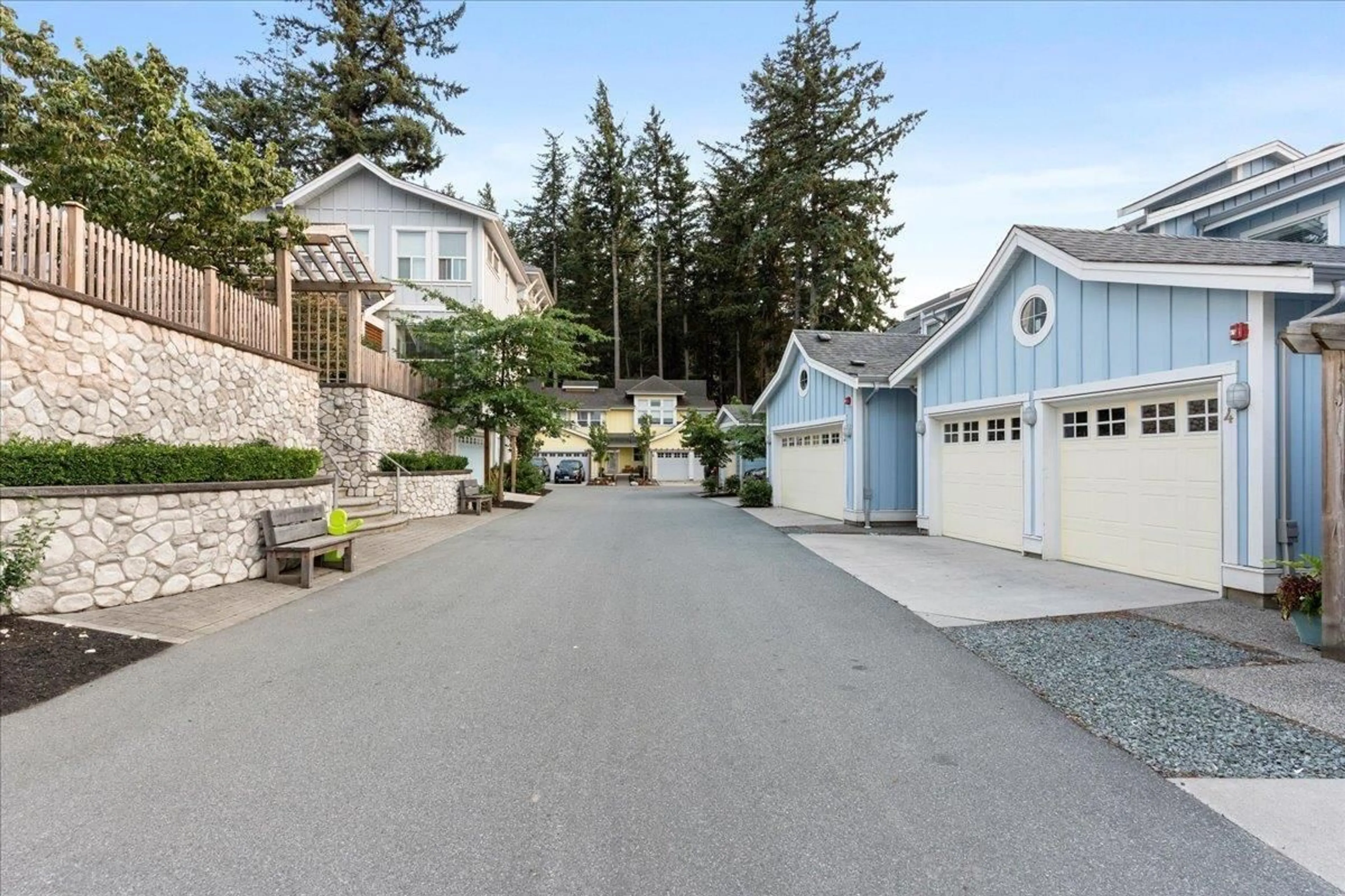 A pic from outside/outdoor area/front of a property/back of a property/a pic from drone, street for 4 - 44849 ANGLERS BOULEVARD, Chilliwack British Columbia V2R0Y4
