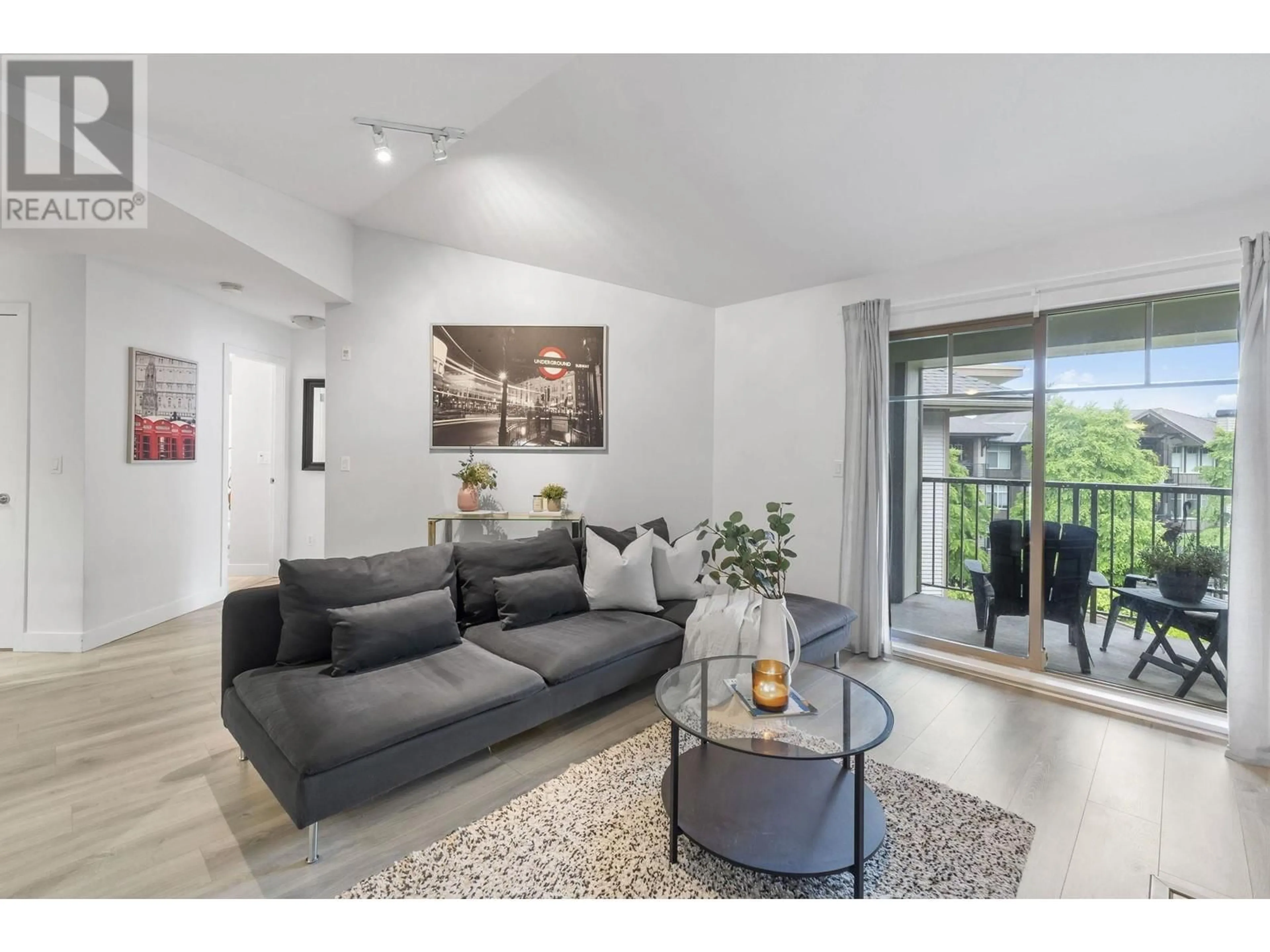 Living room with furniture, unknown for 402 - 12248 224 STREET, Maple Ridge British Columbia V2X8W6