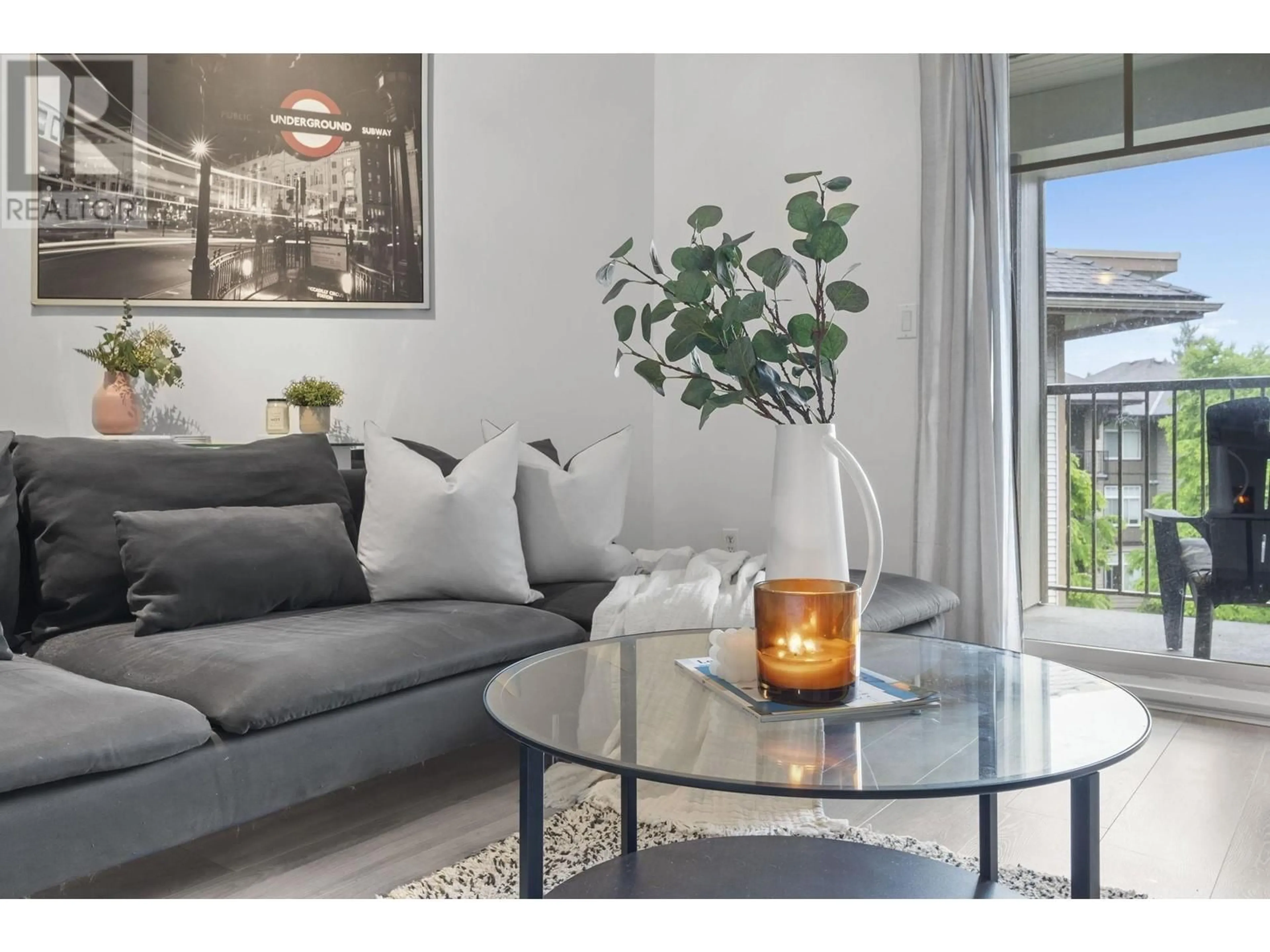 Living room with furniture, unknown for 402 - 12248 224 STREET, Maple Ridge British Columbia V2X8W6