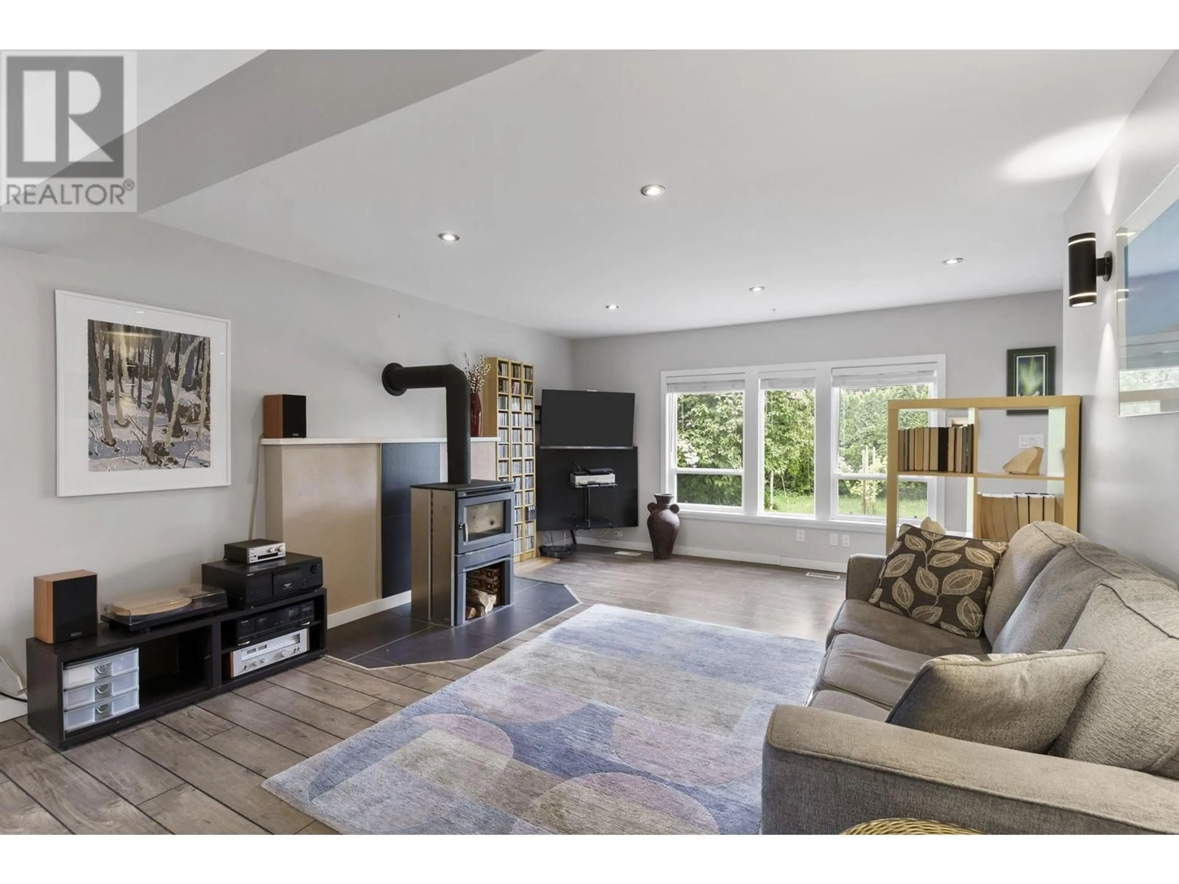 Living room with furniture, unknown for 12084 232ND STREET, Maple Ridge British Columbia V2X6T3