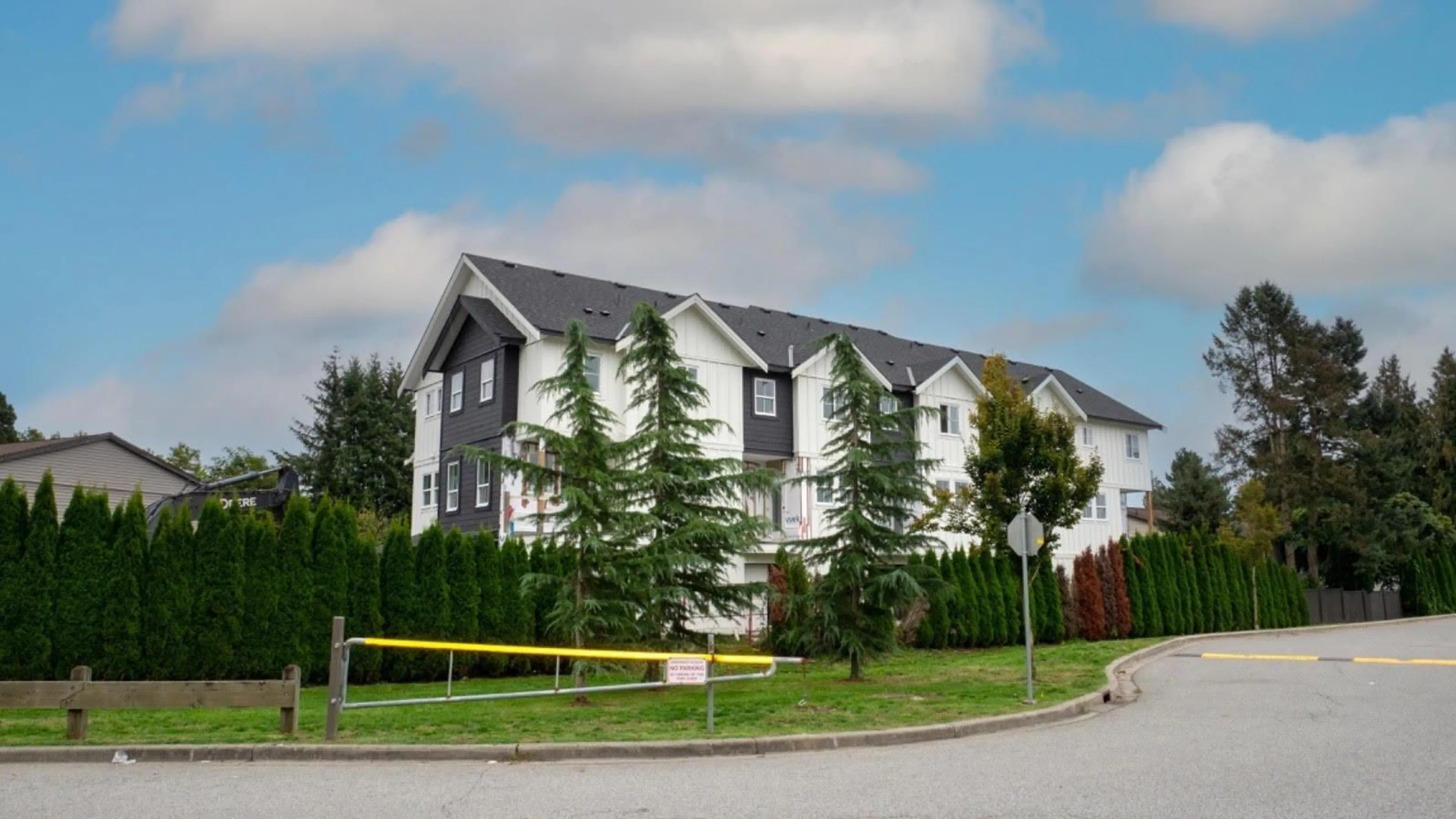 Blurry image for 2 - 2360 CRESCENT, Abbotsford British Columbia V2S3M2