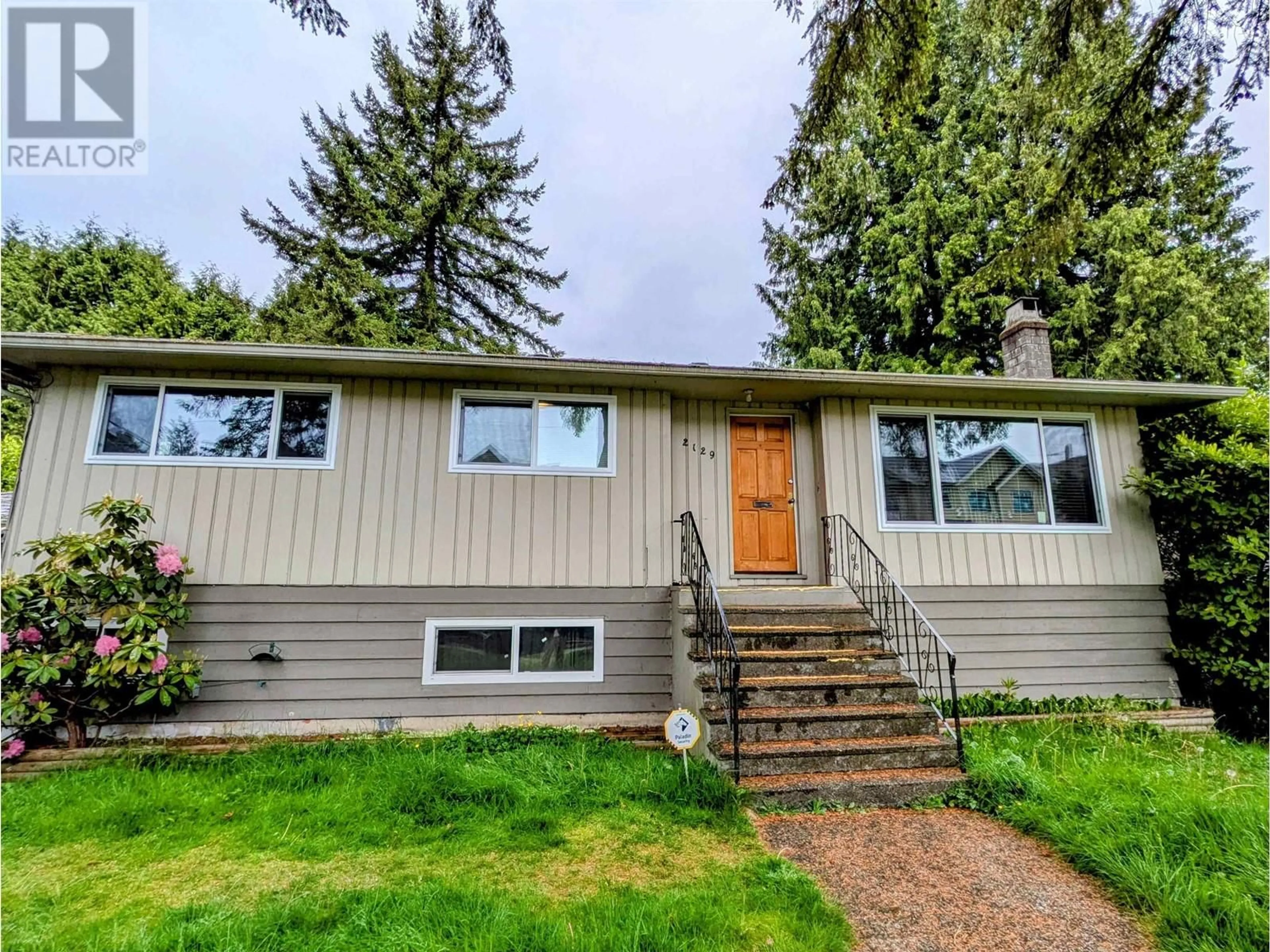 Home with vinyl exterior material, unknown for 2129 RINDALL AVENUE, Port Coquitlam British Columbia V3C1T9