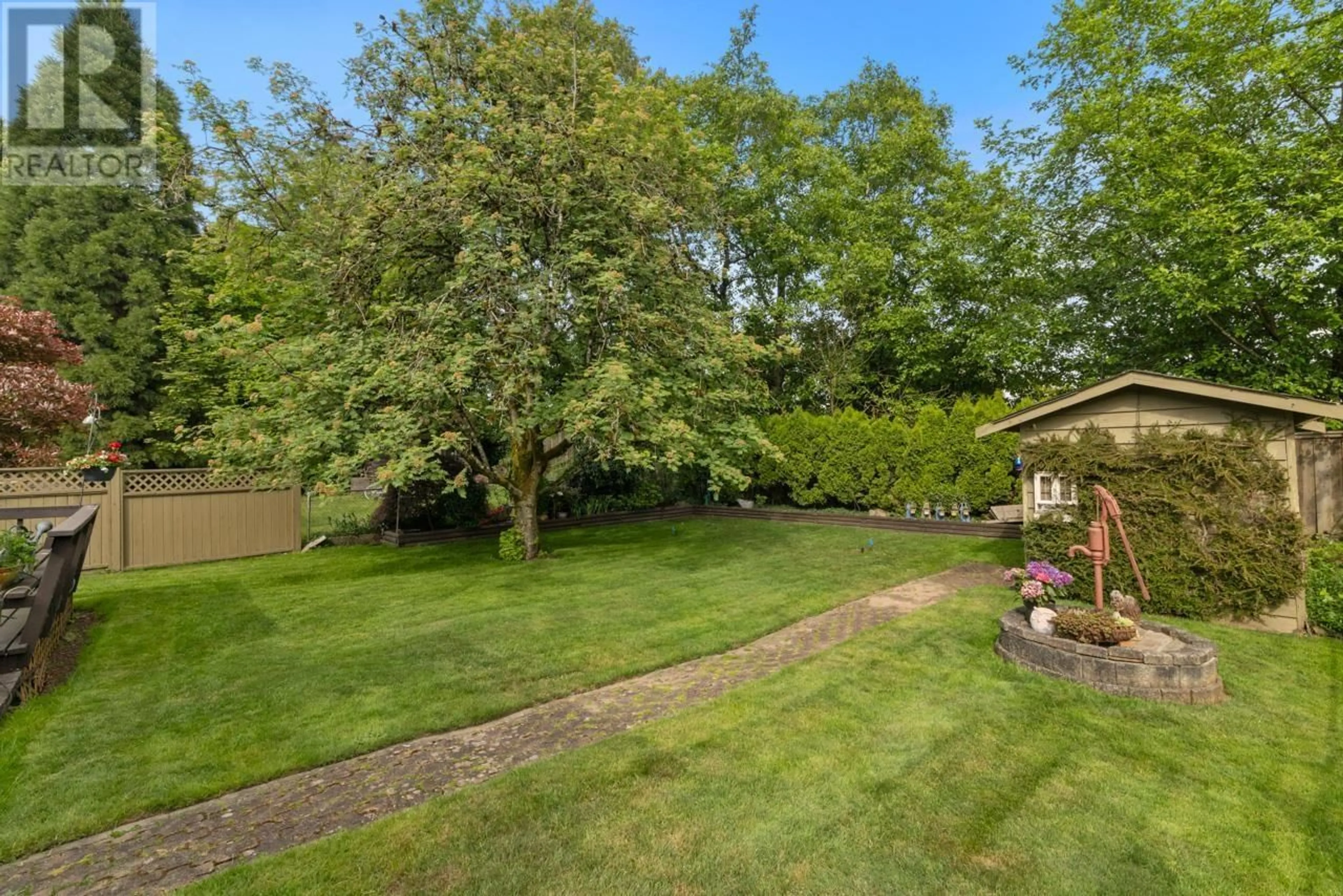 Patio, water/lake/river/ocean view for 3673 BORHAM CRESCENT, Vancouver British Columbia V5S3X2