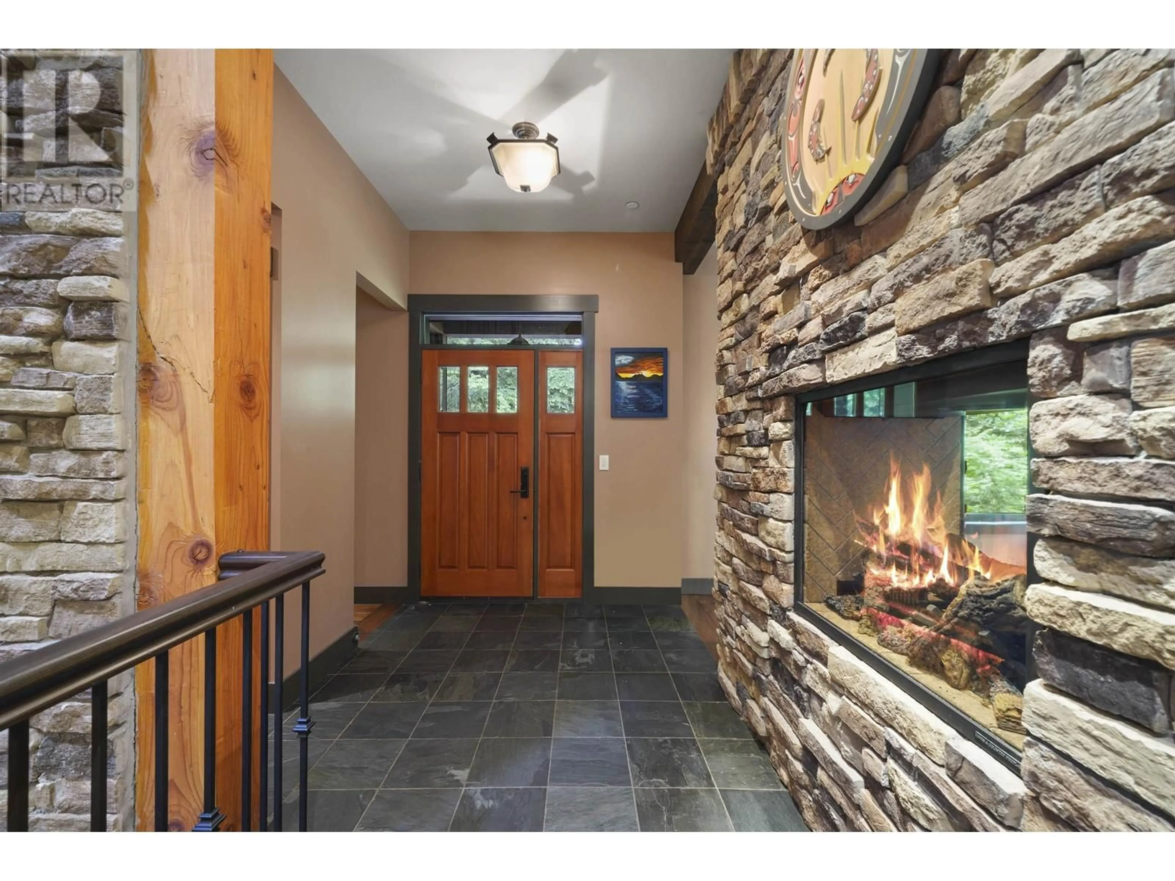 Indoor entryway for 27714 ASPEN PLACE, Maple Ridge British Columbia V2W1N4