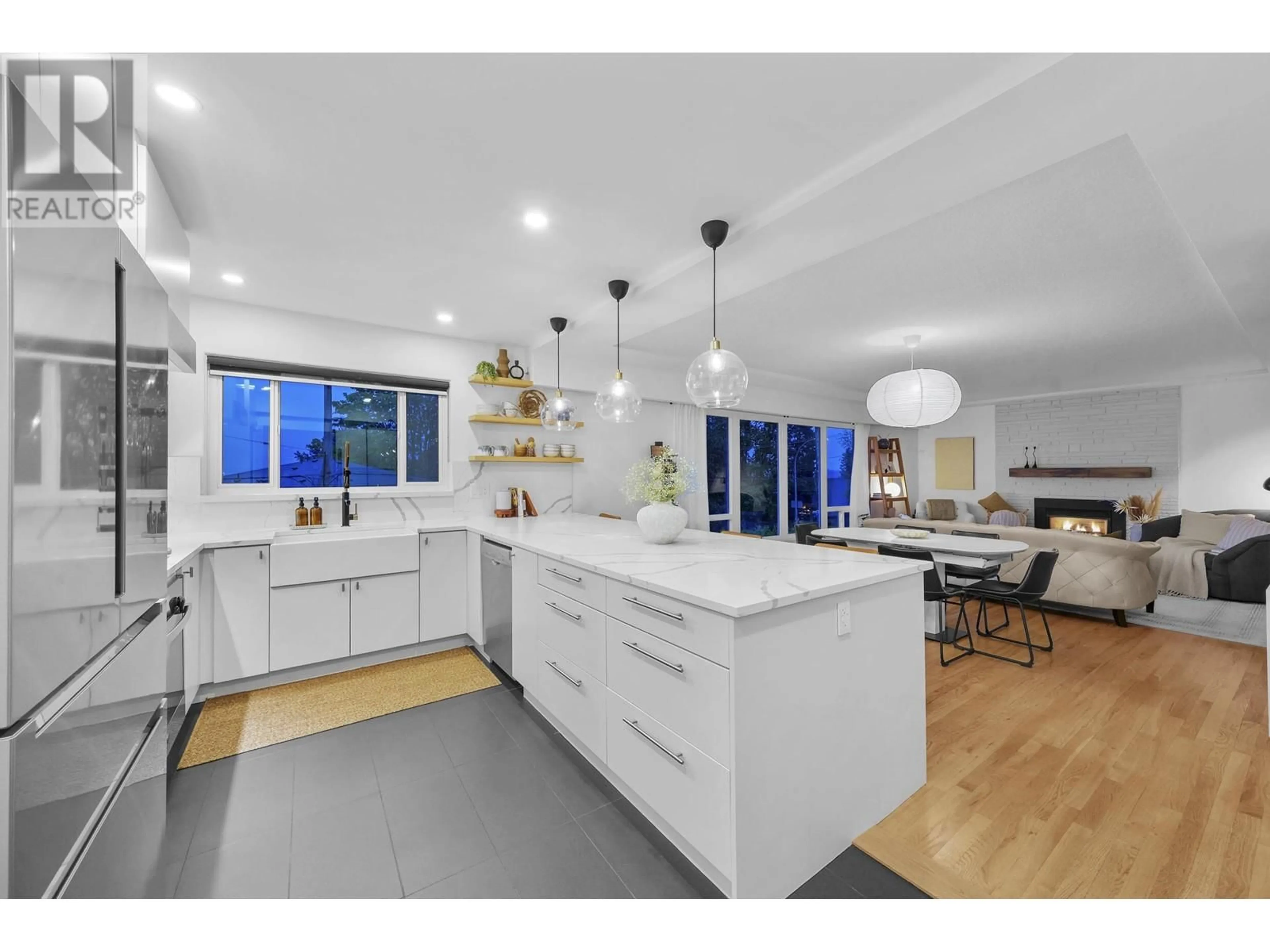 Open concept kitchen, unknown for 809 BURNABY STREET, New Westminster British Columbia V3L4V8