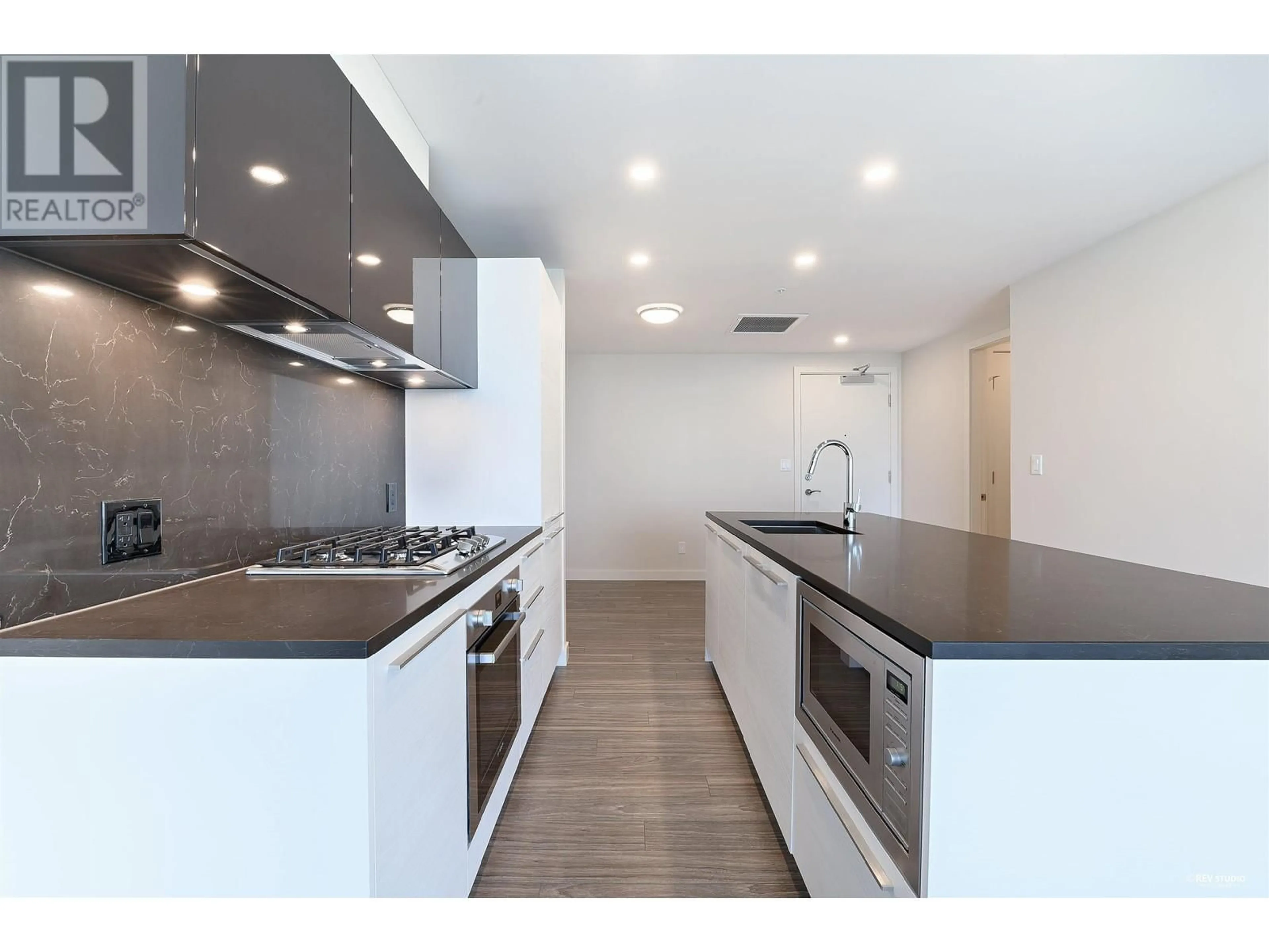 Standard kitchen, unknown for 3906 - 6383 MCKAY AVENUE, Burnaby British Columbia V5H0H8