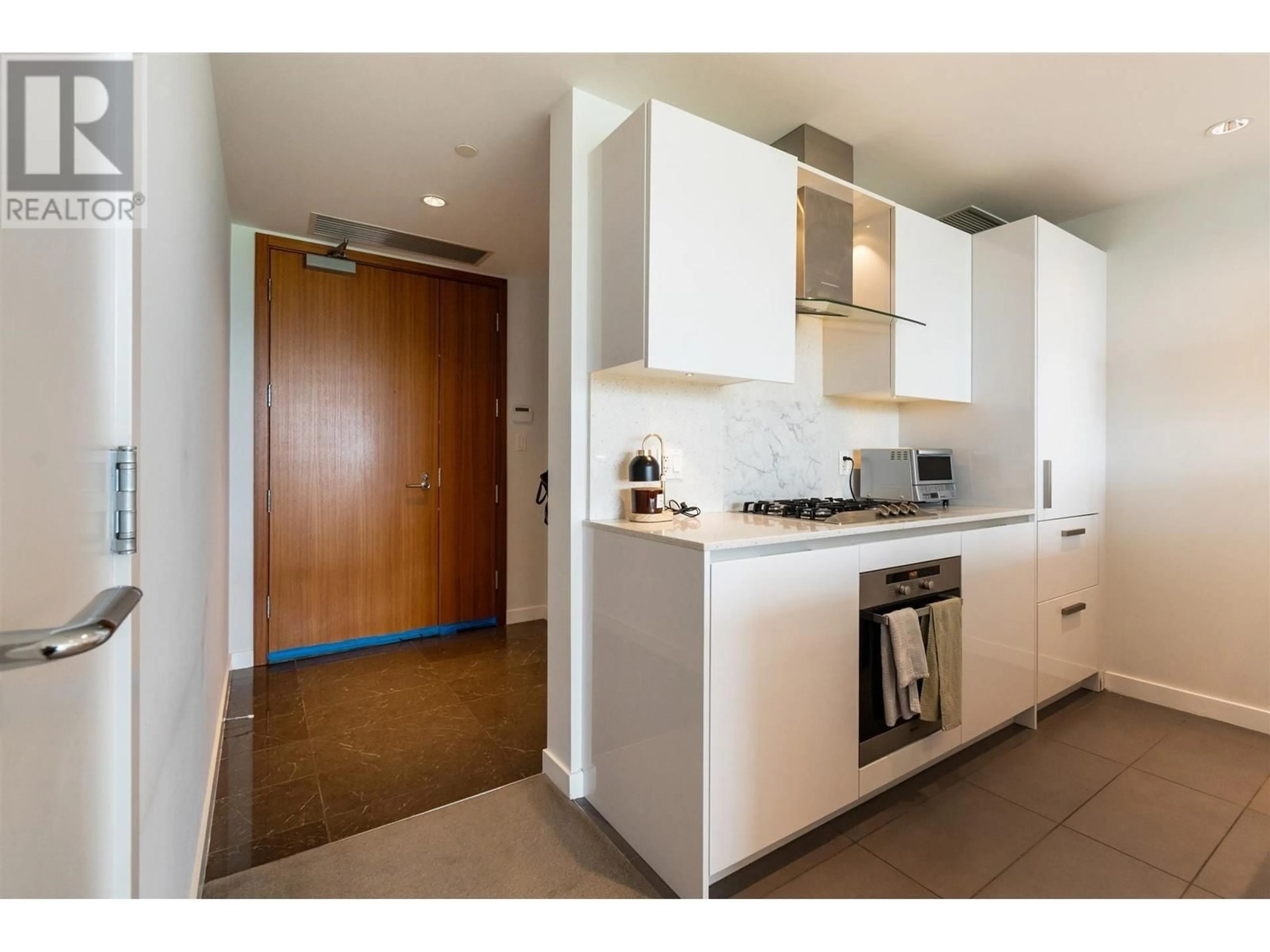 Standard kitchen, unknown for 403 - 5111 BRIGHOUSE WAY, Richmond British Columbia V7C0A6