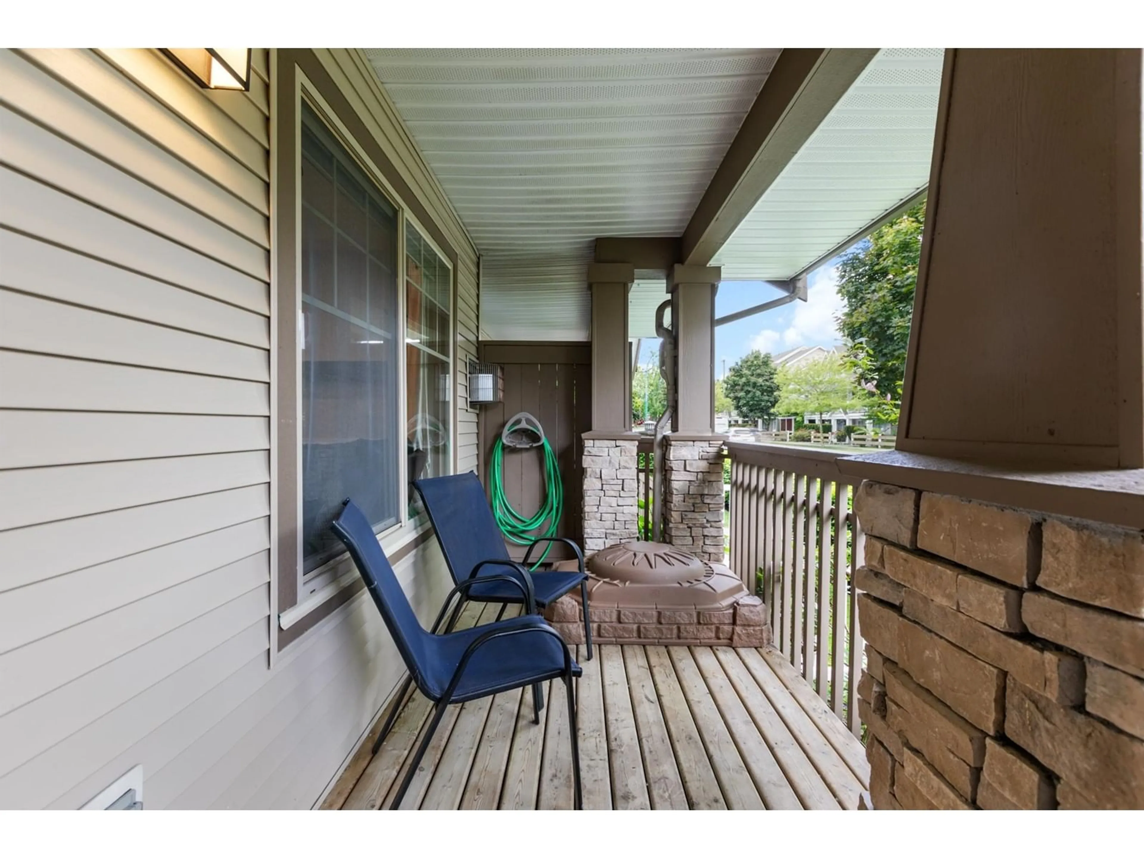 Patio, water/lake/river/ocean view for 80- - 19250 65, Surrey British Columbia V4N5R7