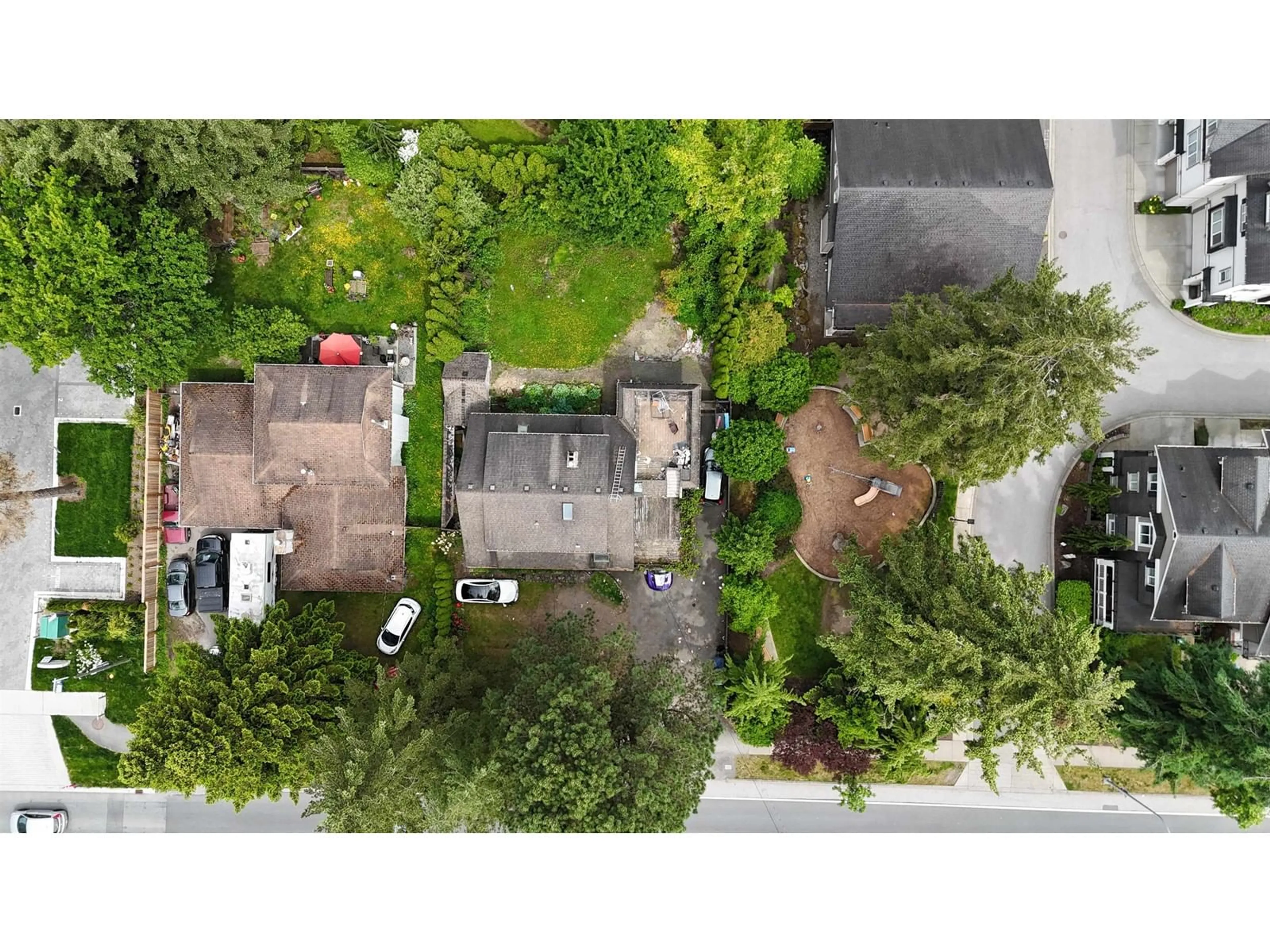 A pic from outside/outdoor area/front of a property/back of a property/a pic from drone, street for 14339 60, Surrey British Columbia V3X2N4
