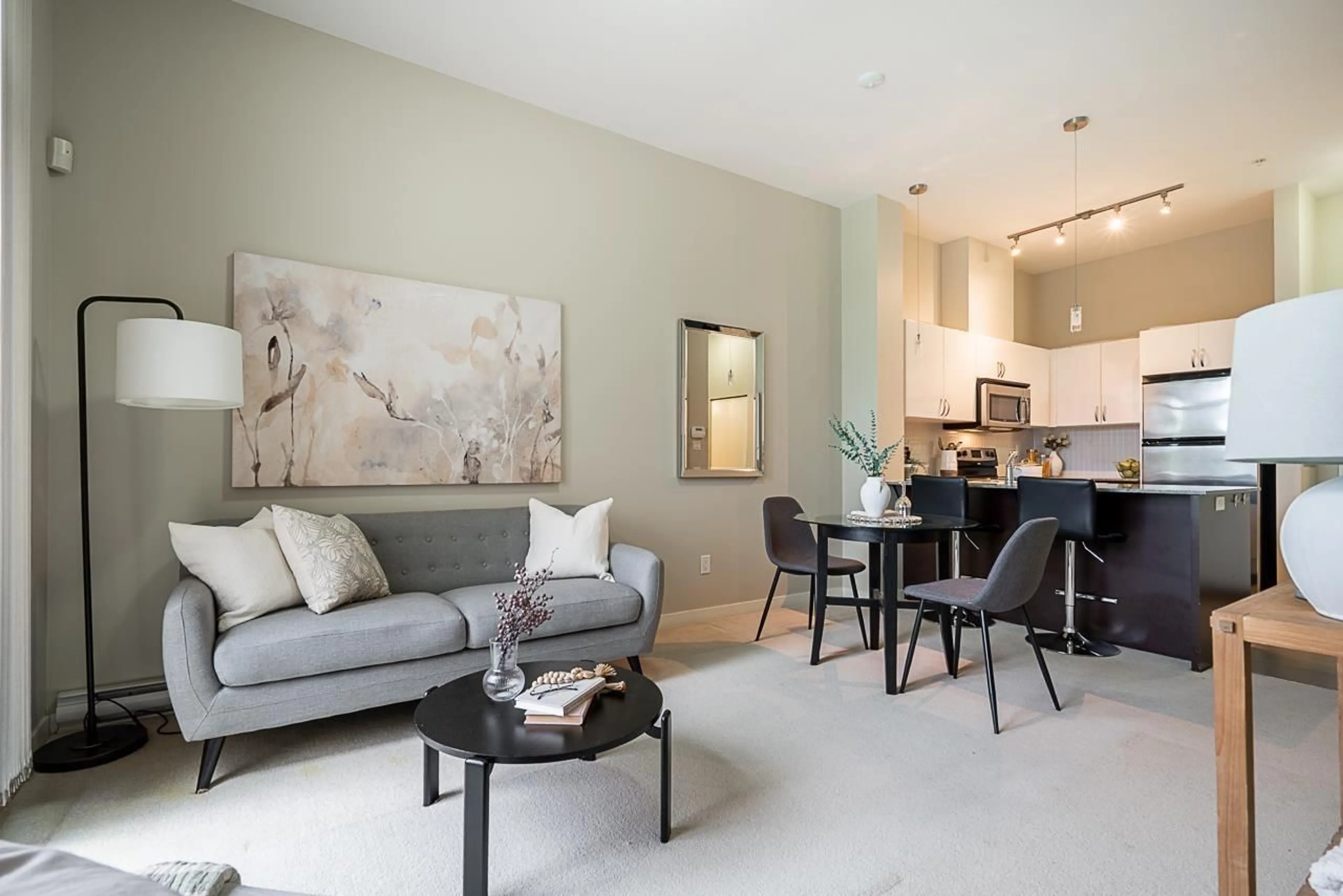 Living room with furniture, unknown for 528 - 13789 107A, Surrey British Columbia V3T0B8