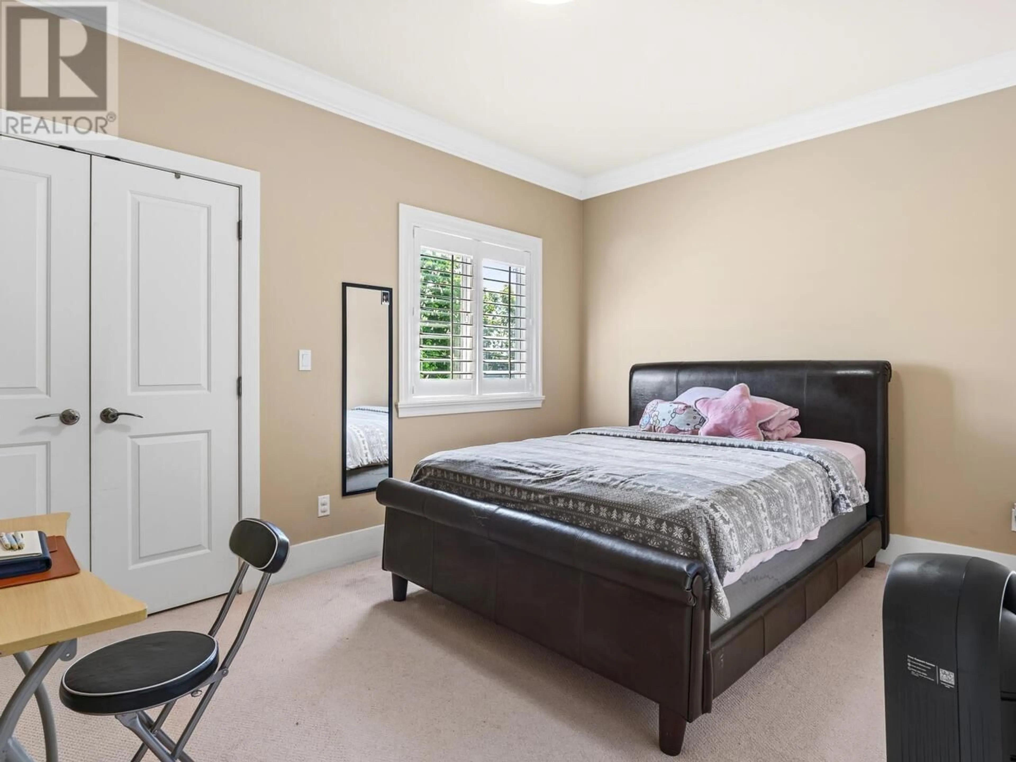 Bedroom with bed, unknown for 10020 NO. 4 ROAD, Richmond British Columbia V7A2Z4