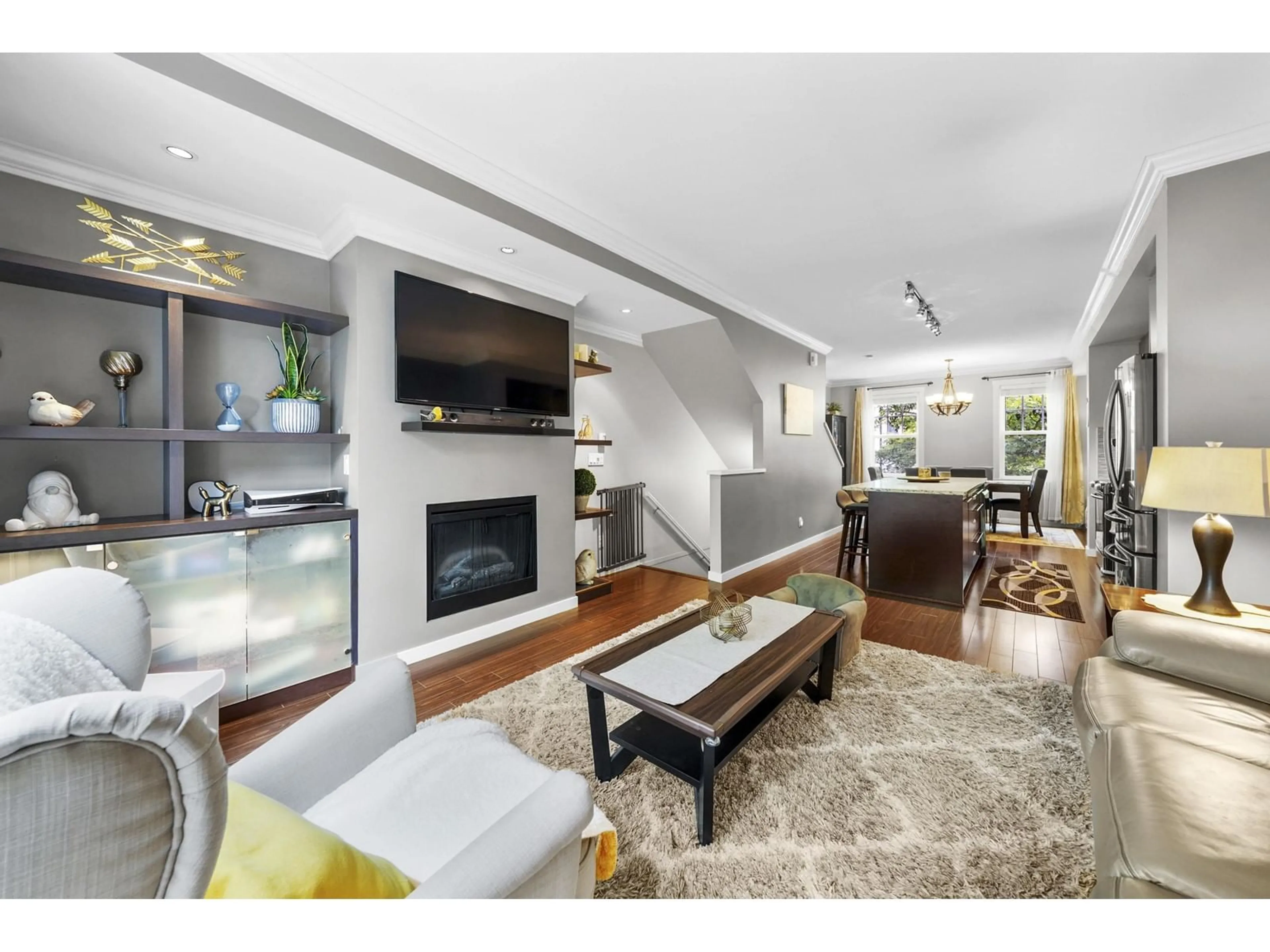 Living room with furniture, unknown for 68 - 18983 72A, Surrey British Columbia V4N1A5