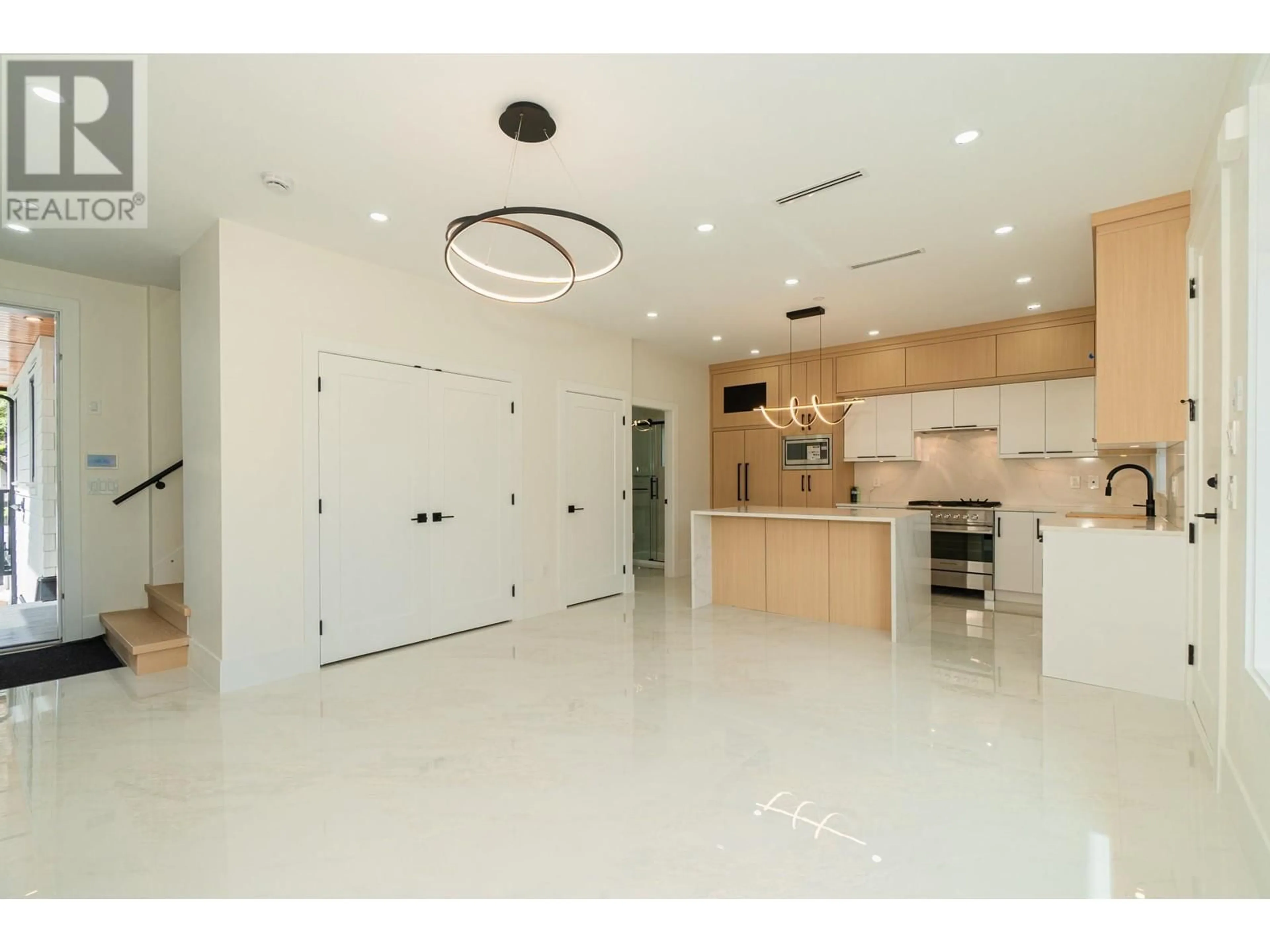 Open concept kitchen, ceramic/tile floor for 1554 66TH AVENUE, Vancouver British Columbia V6P2R9
