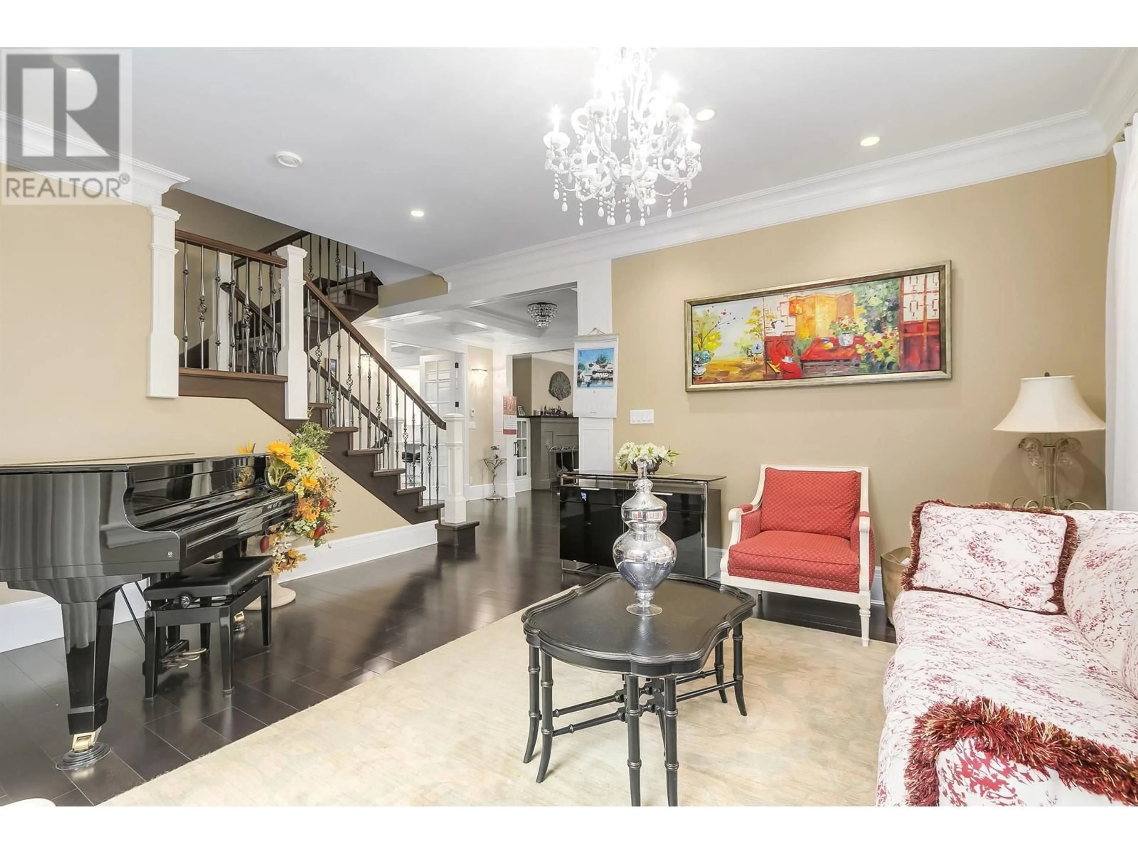 Indoor foyer for 1926 17TH AVENUE, Vancouver British Columbia V6J2N1