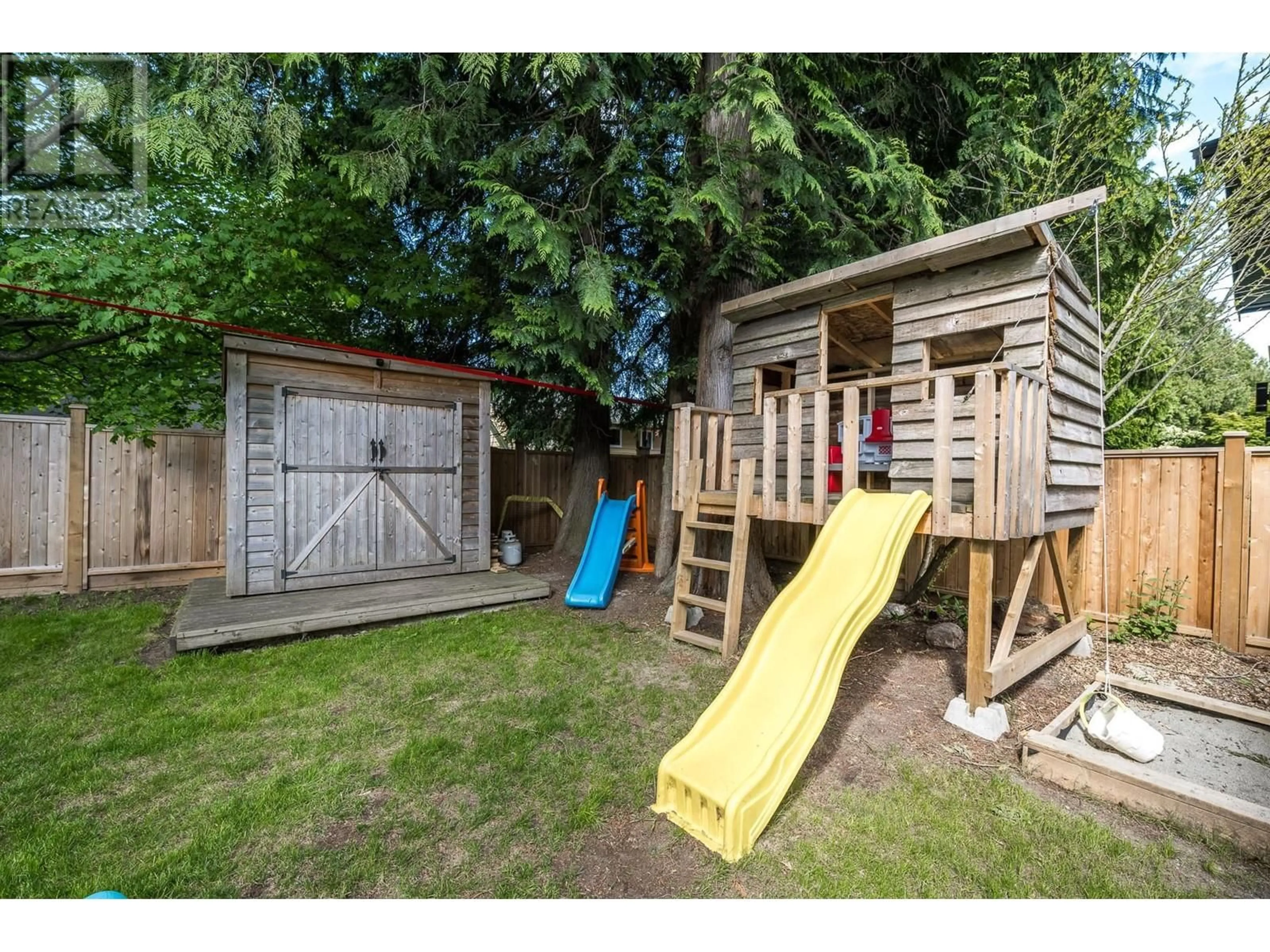 Shed for 5047 ERIN WAY, Delta British Columbia V4M1K2