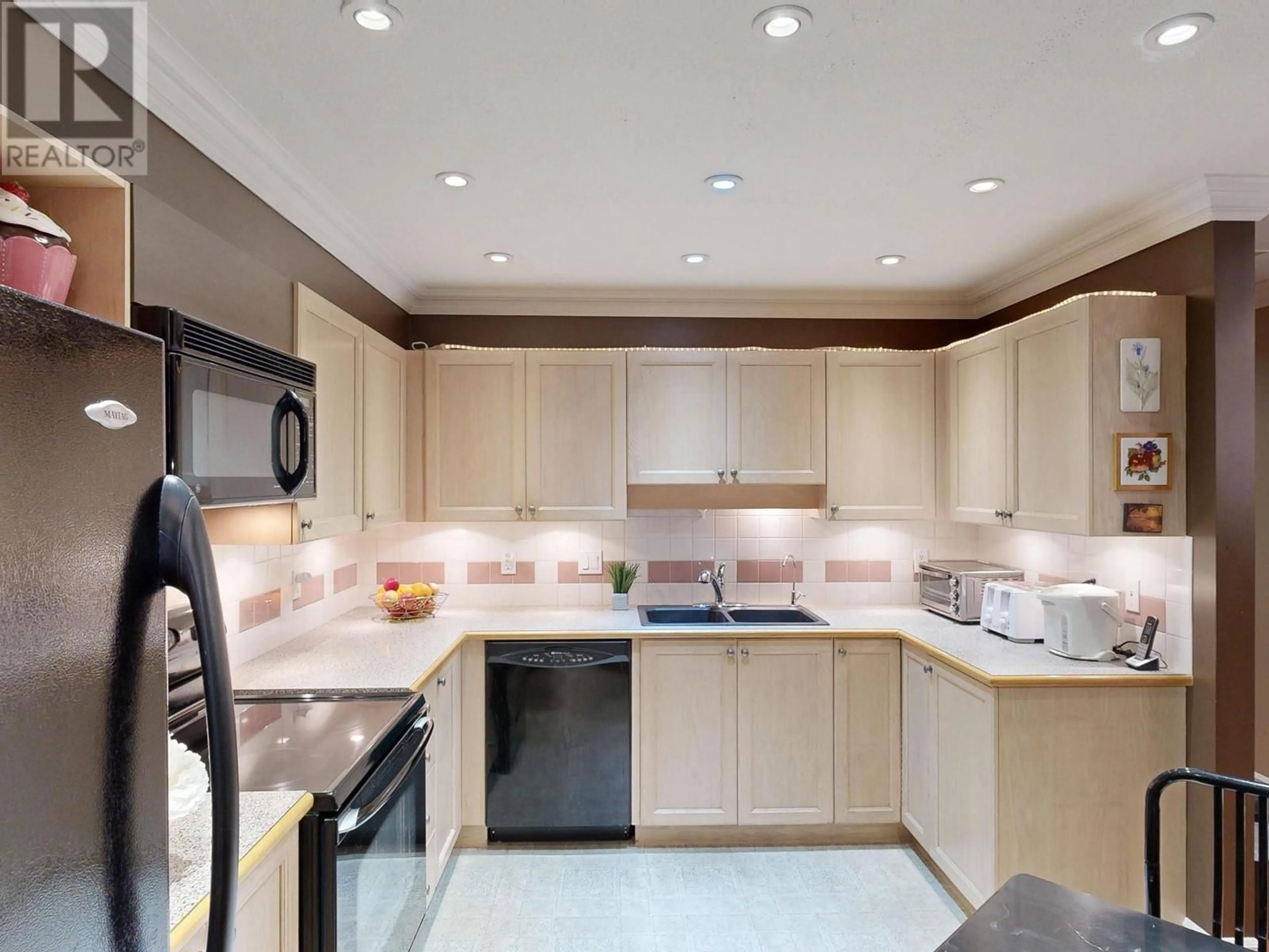 Contemporary kitchen, ceramic/tile floor for 204 - 6737 STATION HILL COURT, Burnaby British Columbia V3N4V2