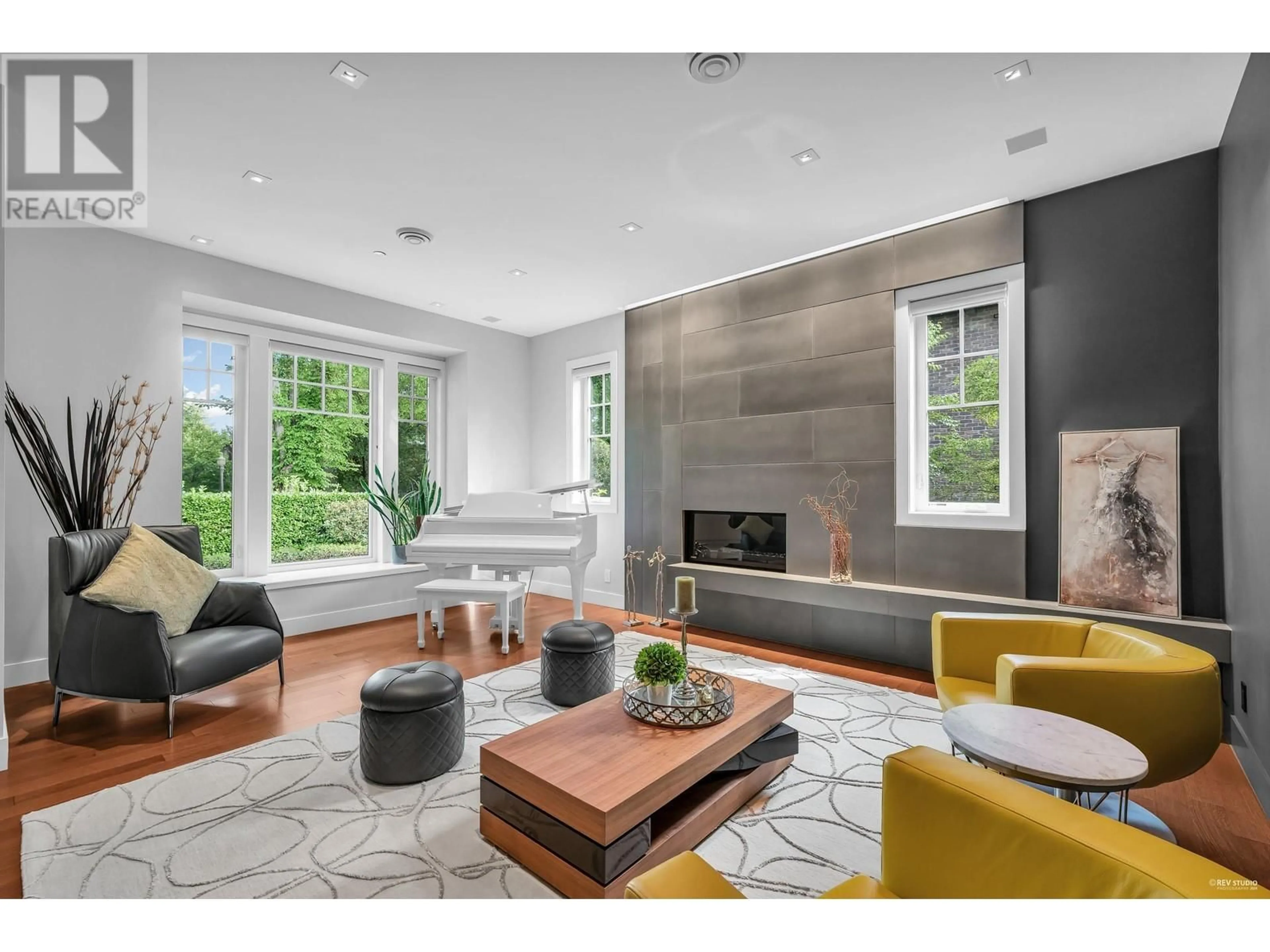 Living room with furniture, unknown for 5961 CHURCHILL STREET, Vancouver British Columbia V6M3H4