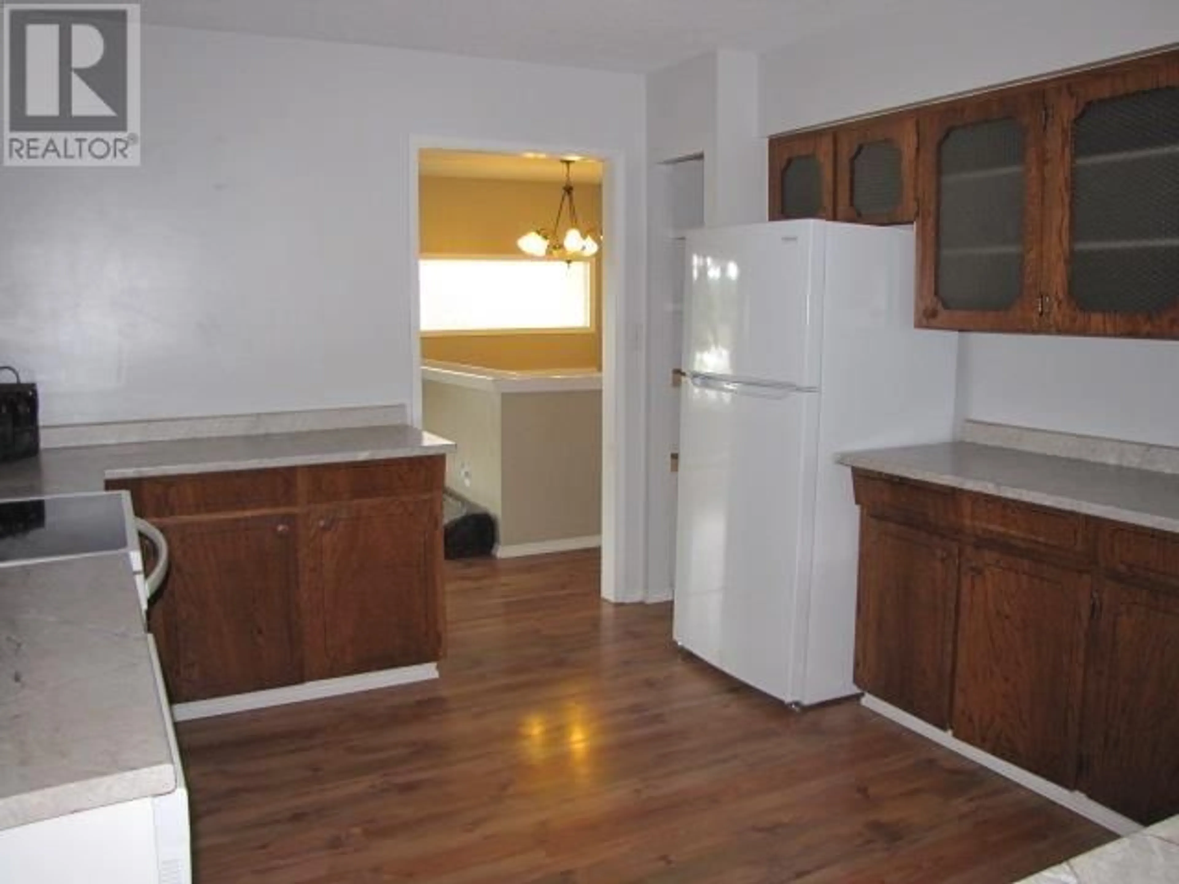 Standard kitchen, unknown for 605 HULL ROAD, Williams Lake British Columbia V2G3S8