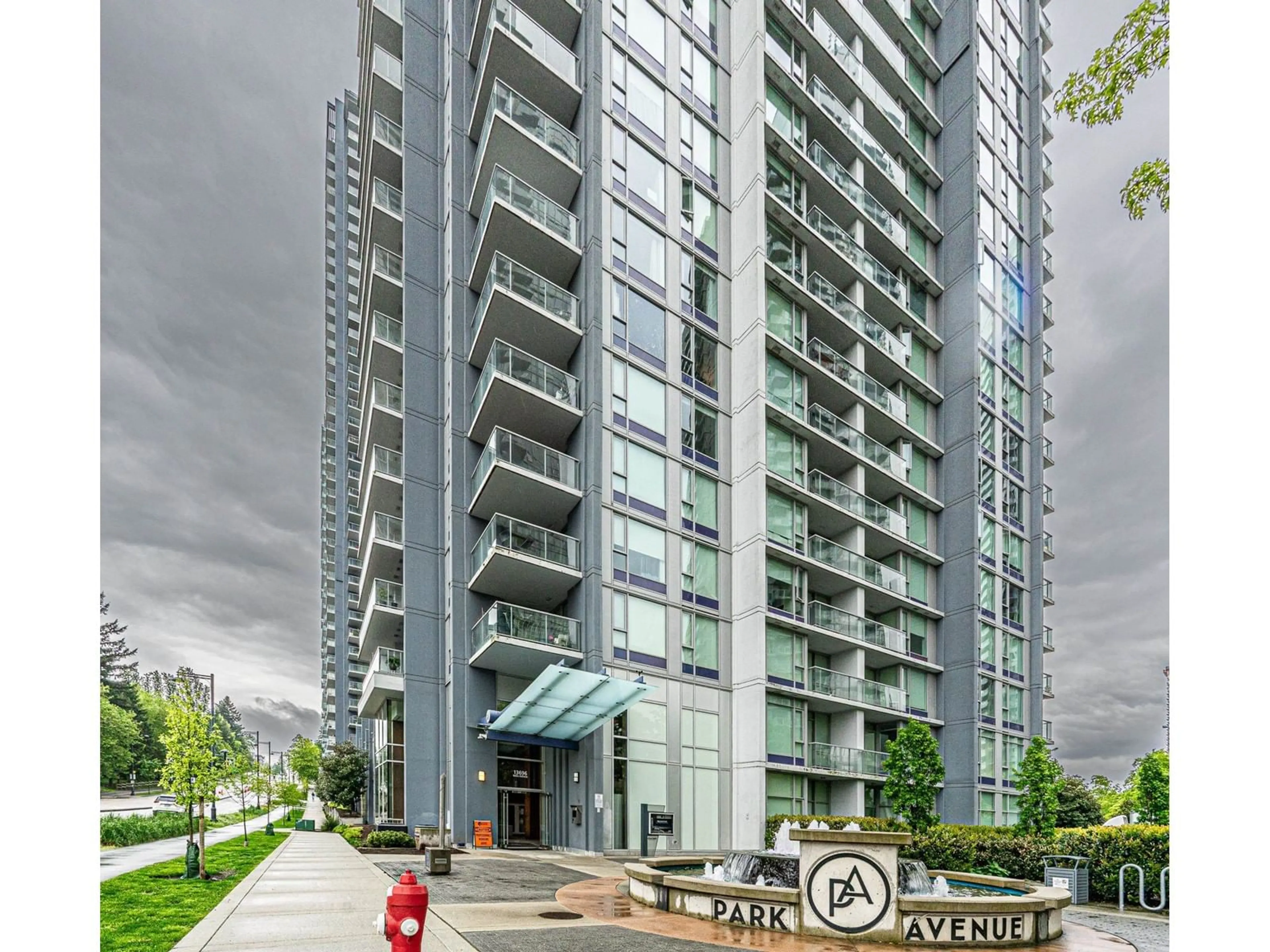 Indoor foyer for 806 - 13696 100, Surrey British Columbia V3T0L5