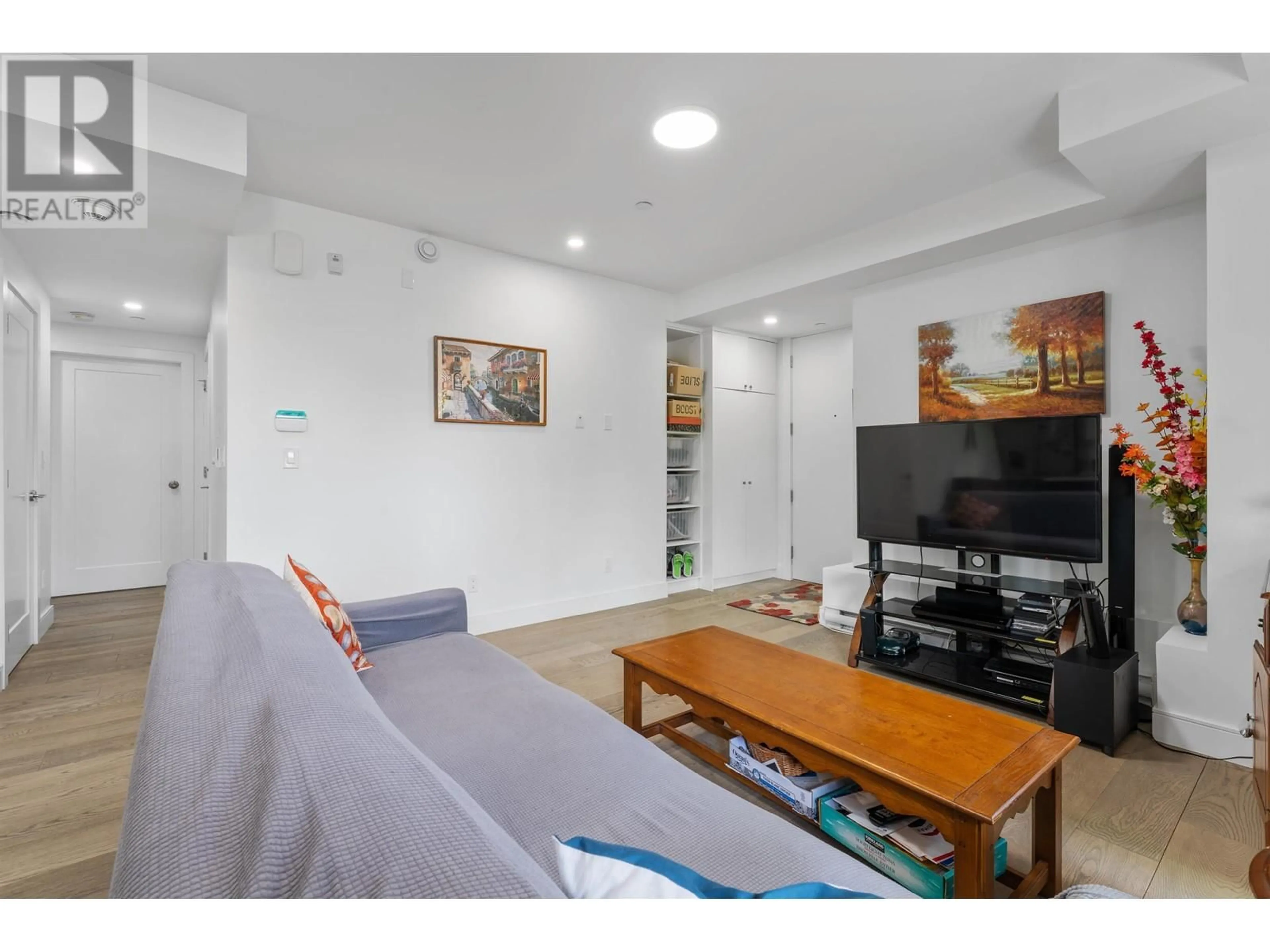 Unknown for 2388 34TH AVENUE, Vancouver British Columbia V5R0H4