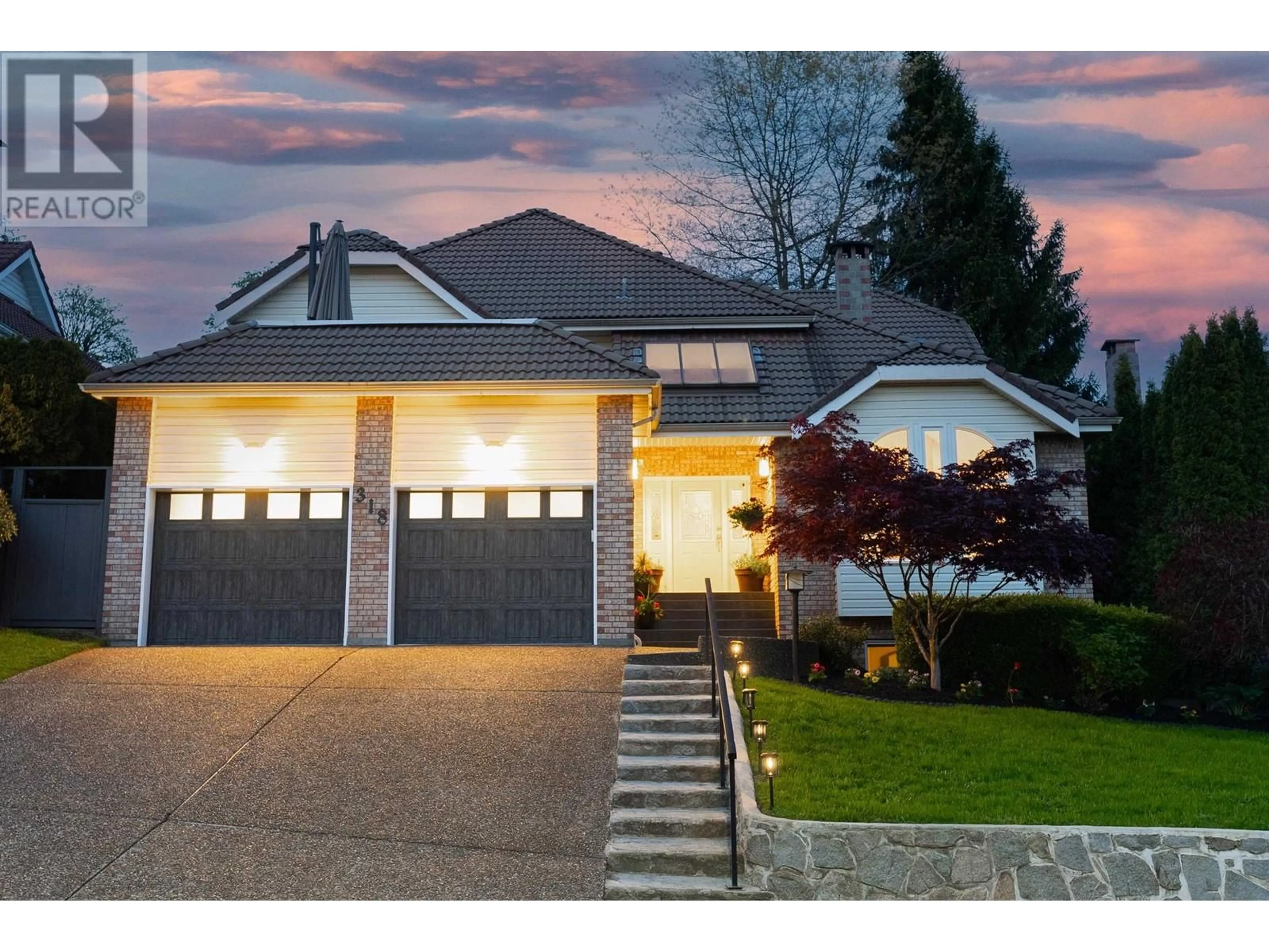 Home with vinyl exterior material, street for 318 ROCHE POINT DRIVE, North Vancouver British Columbia V7G2M2