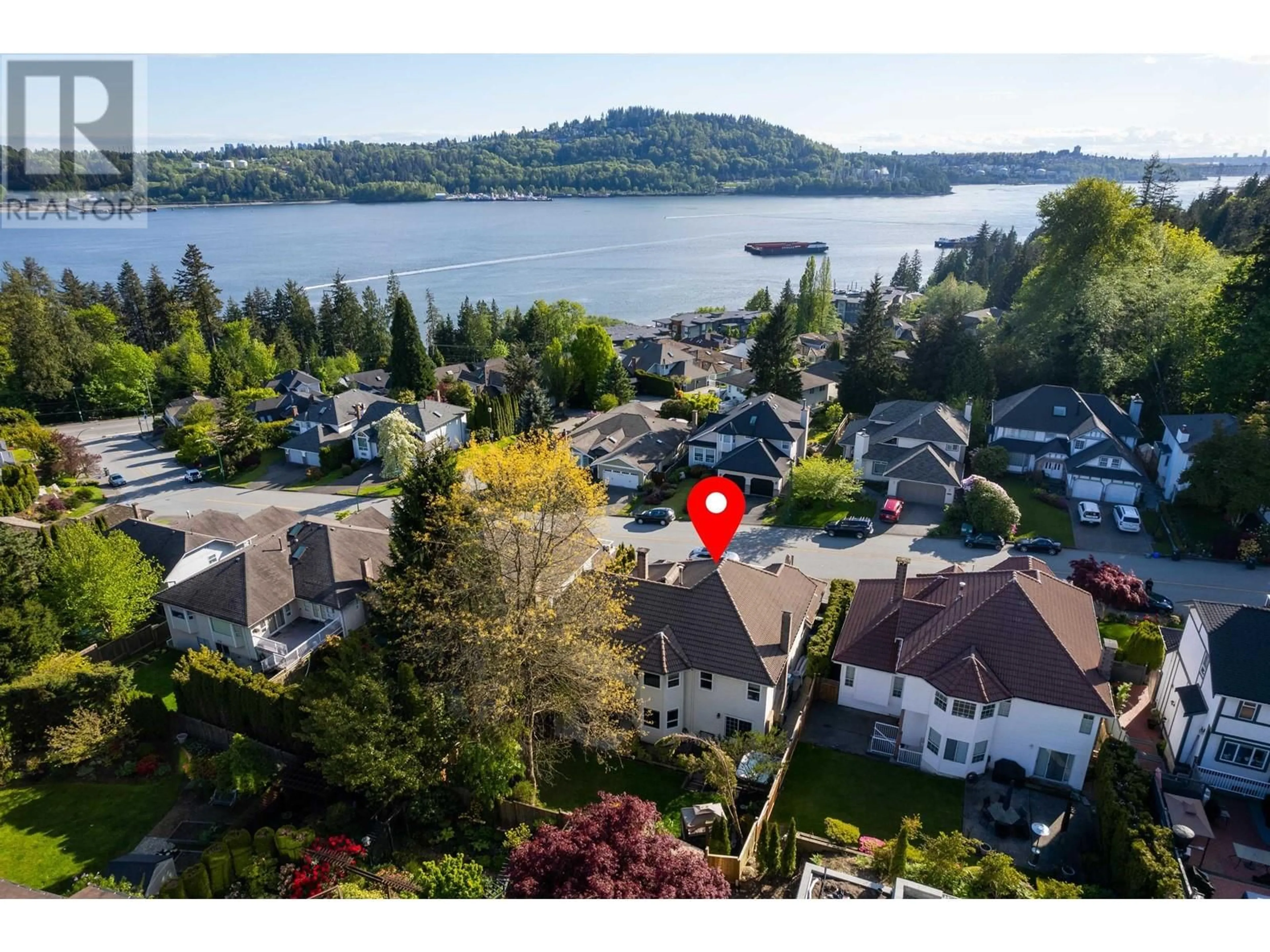 A pic from outside/outdoor area/front of a property/back of a property/a pic from drone, water/lake/river/ocean view for 318 ROCHE POINT DRIVE, North Vancouver British Columbia V7G2M2