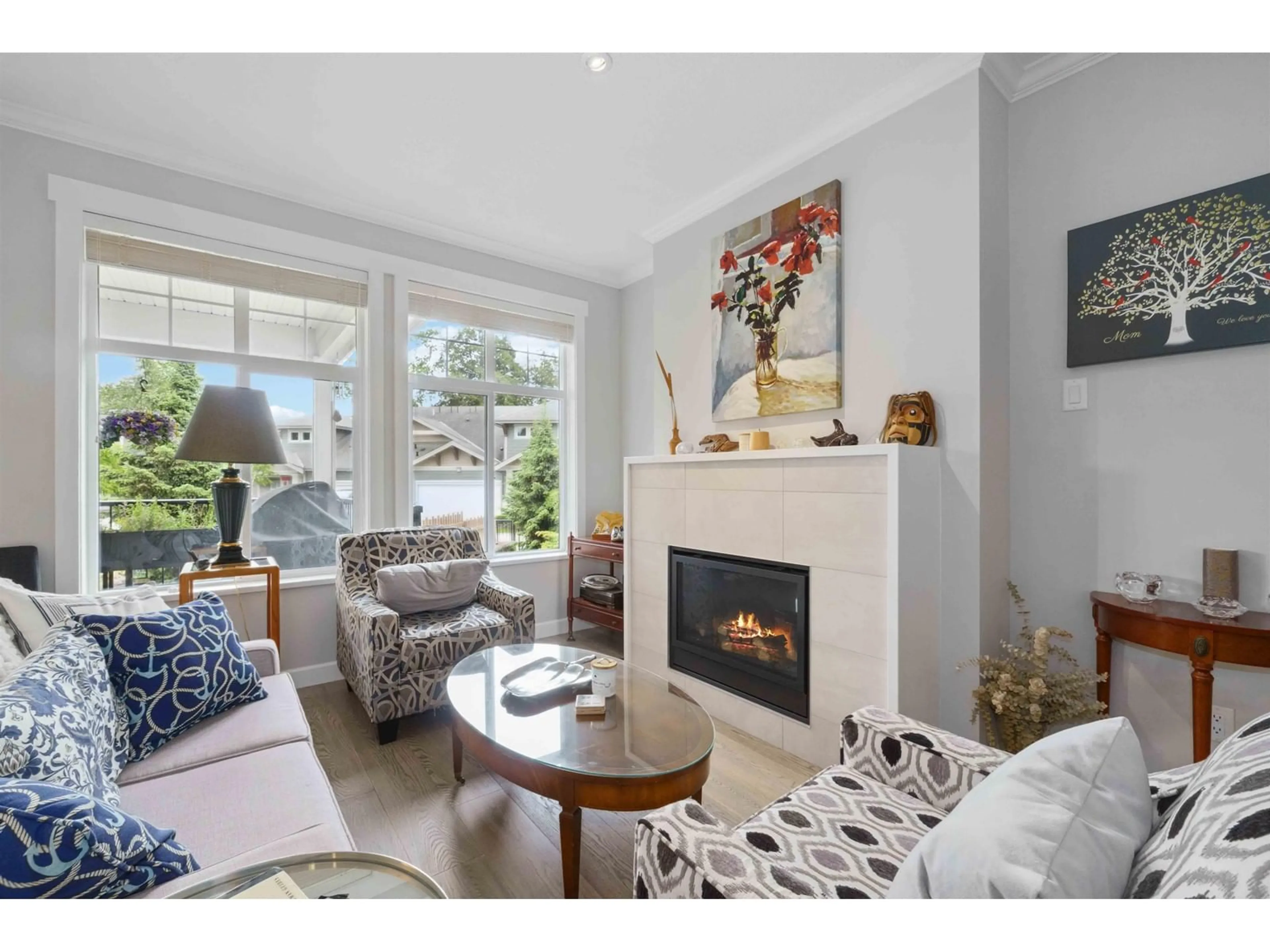 Living room with furniture, unknown for 21 - 7138 210, Langley British Columbia V2Y0V7