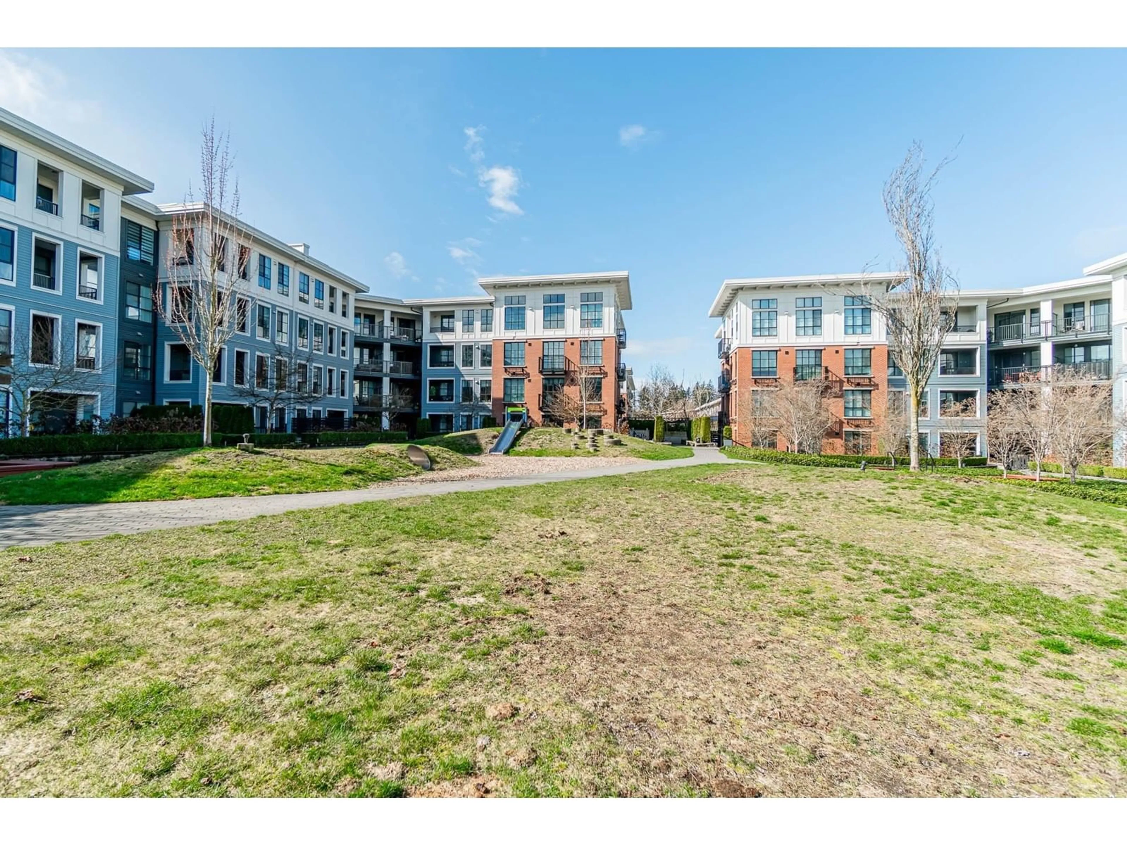 A pic from outside/outdoor area/front of a property/back of a property/a pic from drone, building for 210 - 15138 34, Surrey British Columbia V3Z0N7