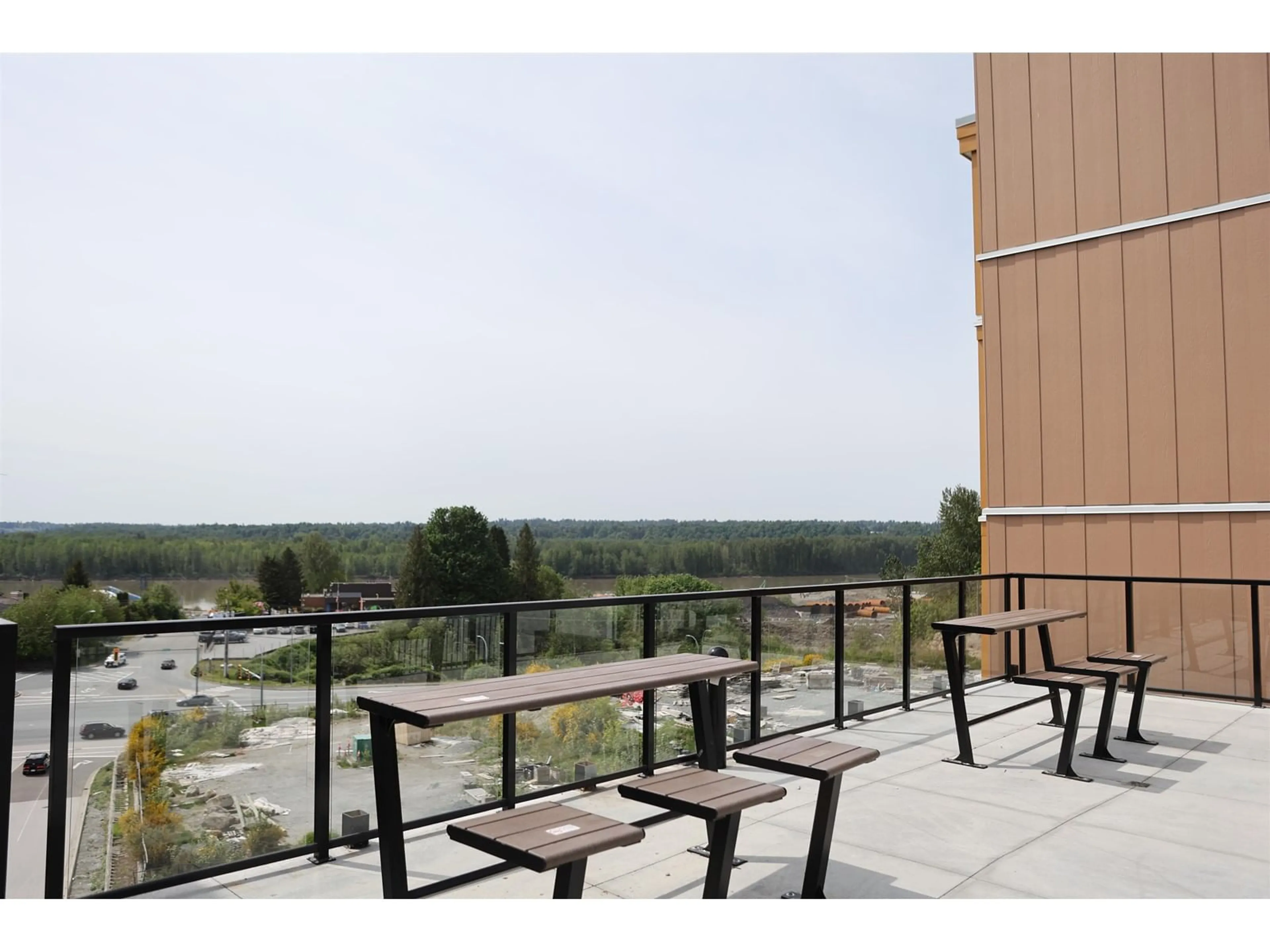 Patio, unknown for 313 - 31940 RAVEN, Mission British Columbia V2V0L1