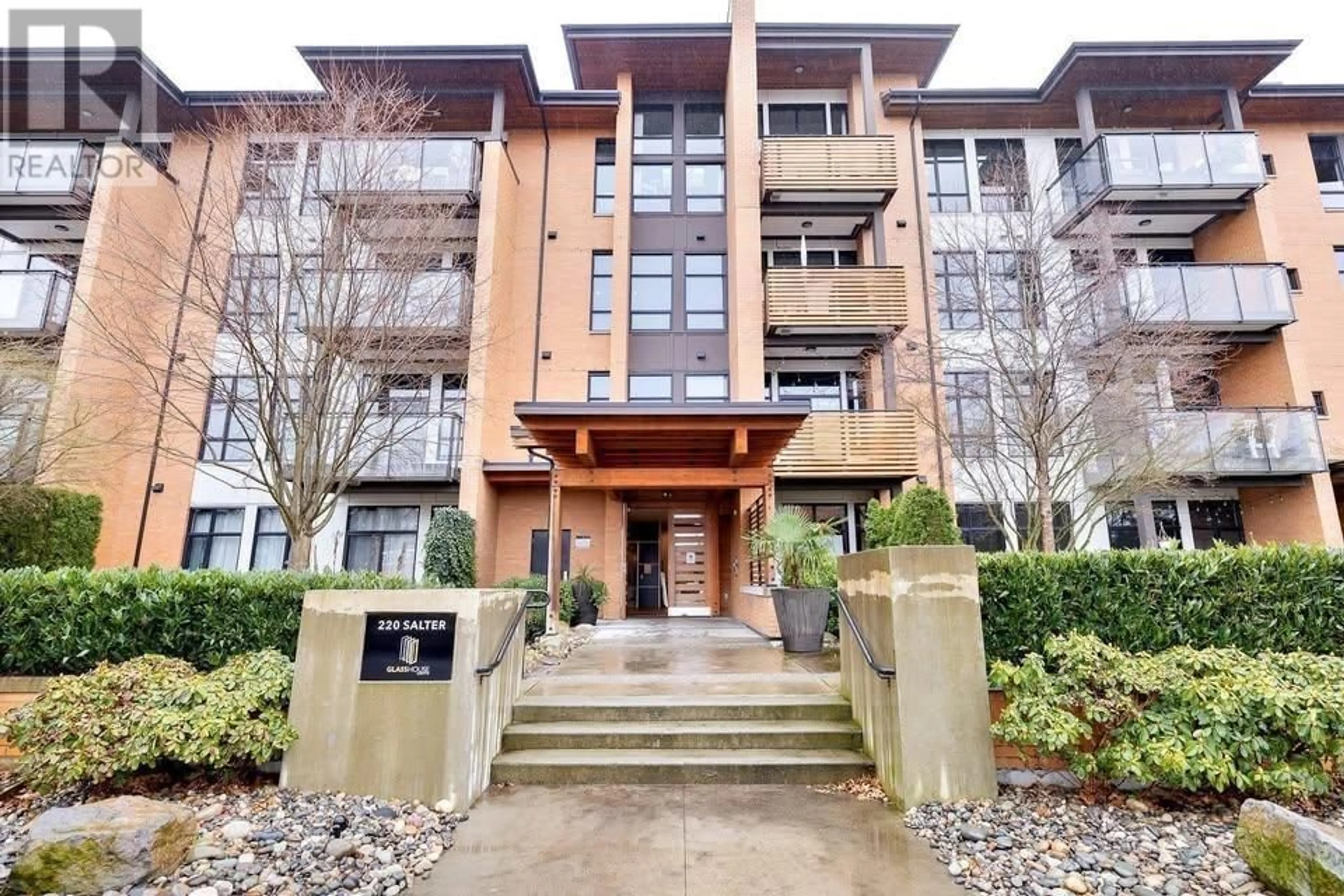 Indoor entryway for 313 - 220 SALTER STREET, New Westminster British Columbia V3M0H4