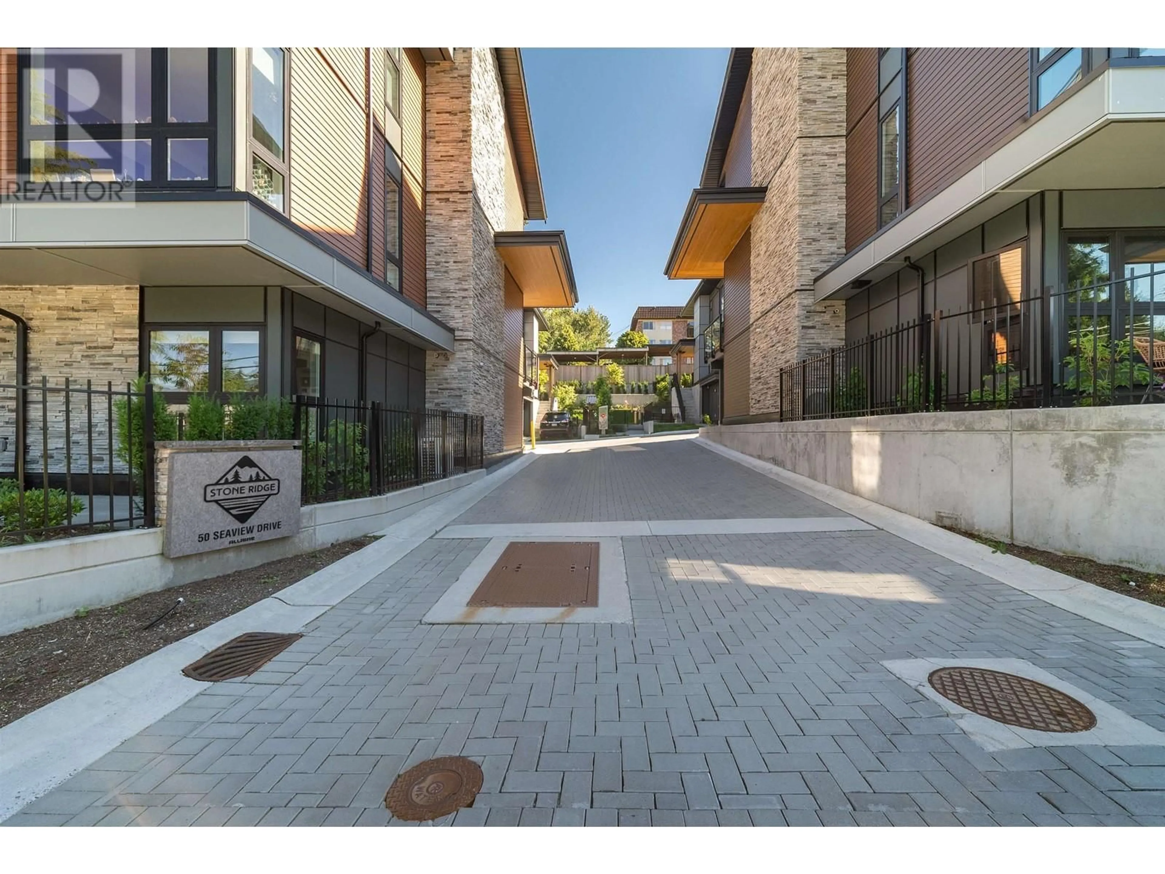 Patio, street for 24 - 50 SEAVIEW DRIVE, Port Moody British Columbia V3H0N2