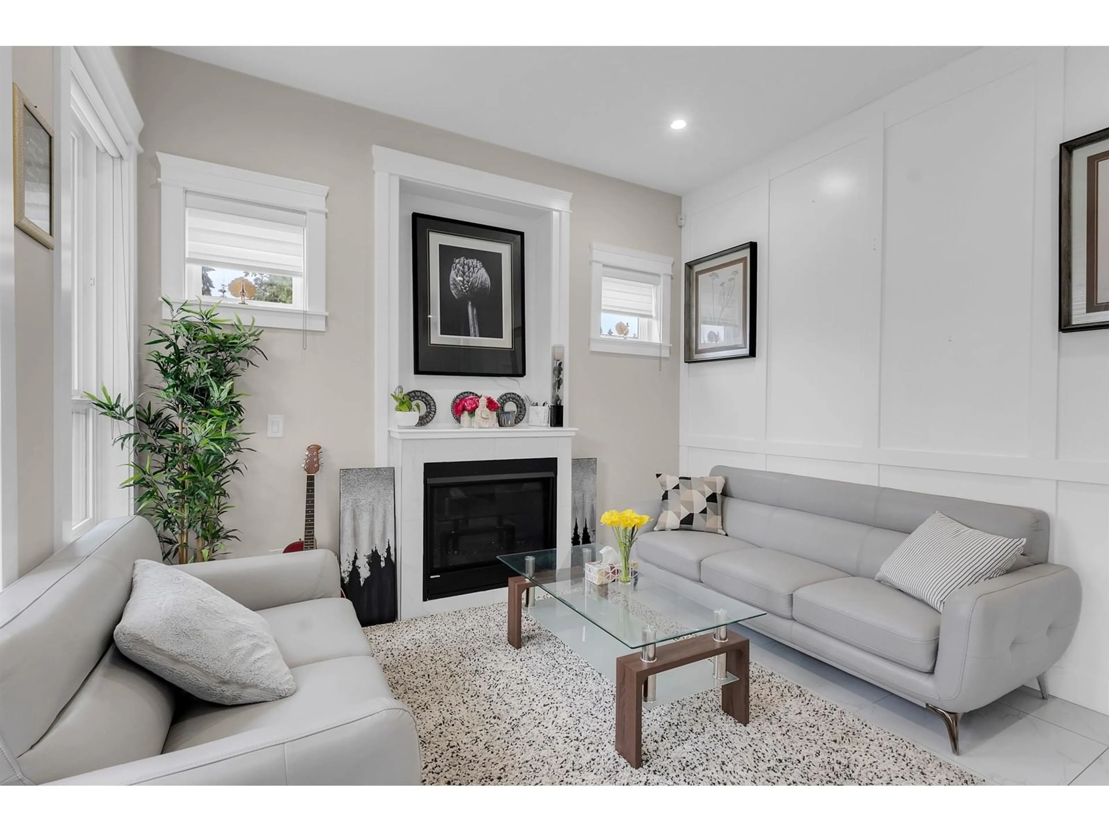 Living room with furniture, unknown for 13025 59A, Surrey British Columbia V3X0G5