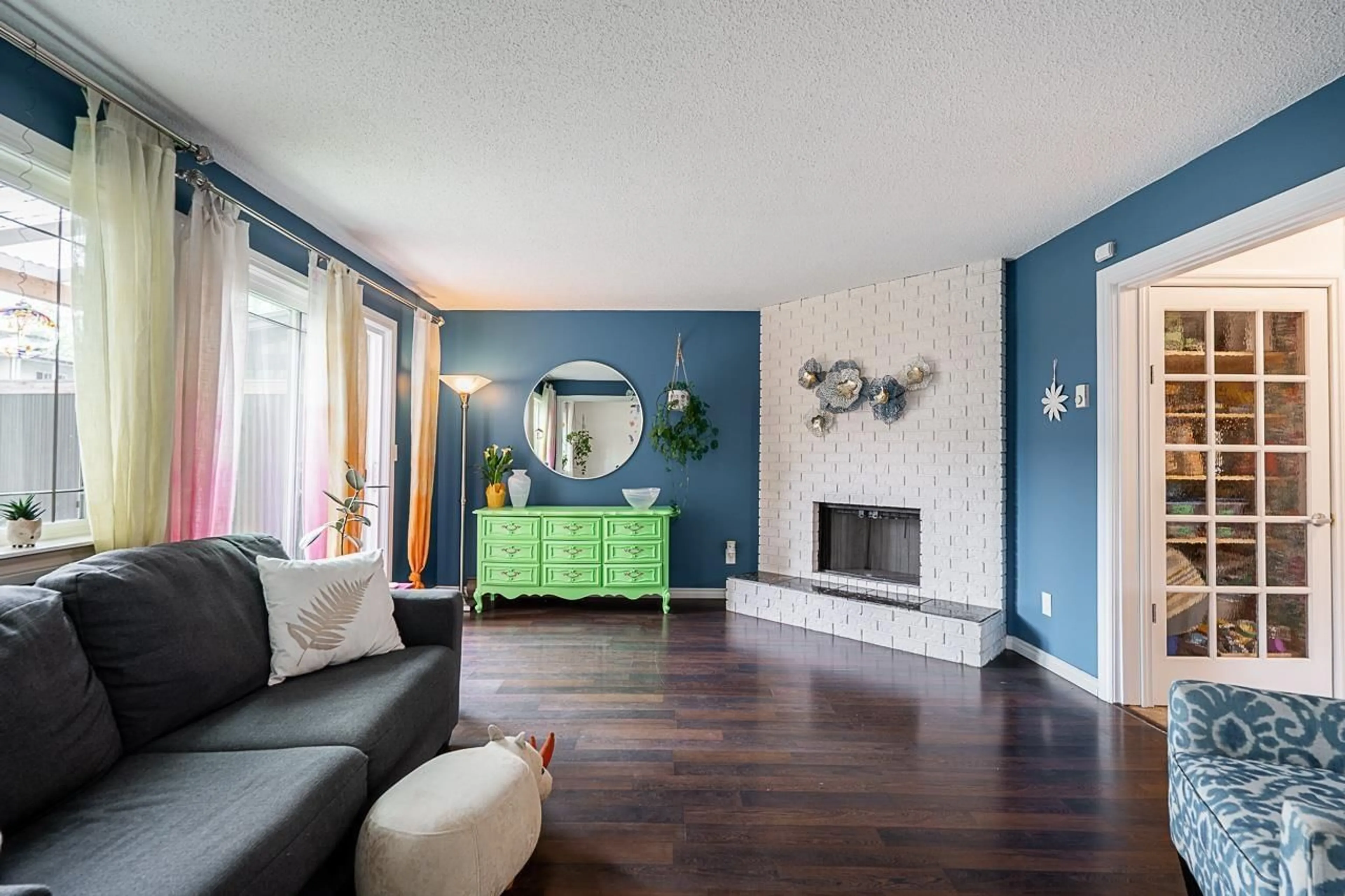 Living room with furniture, unknown for 2 - 46338 MCCAFFREY BOULEVARD, Chilliwack British Columbia V2P1E1
