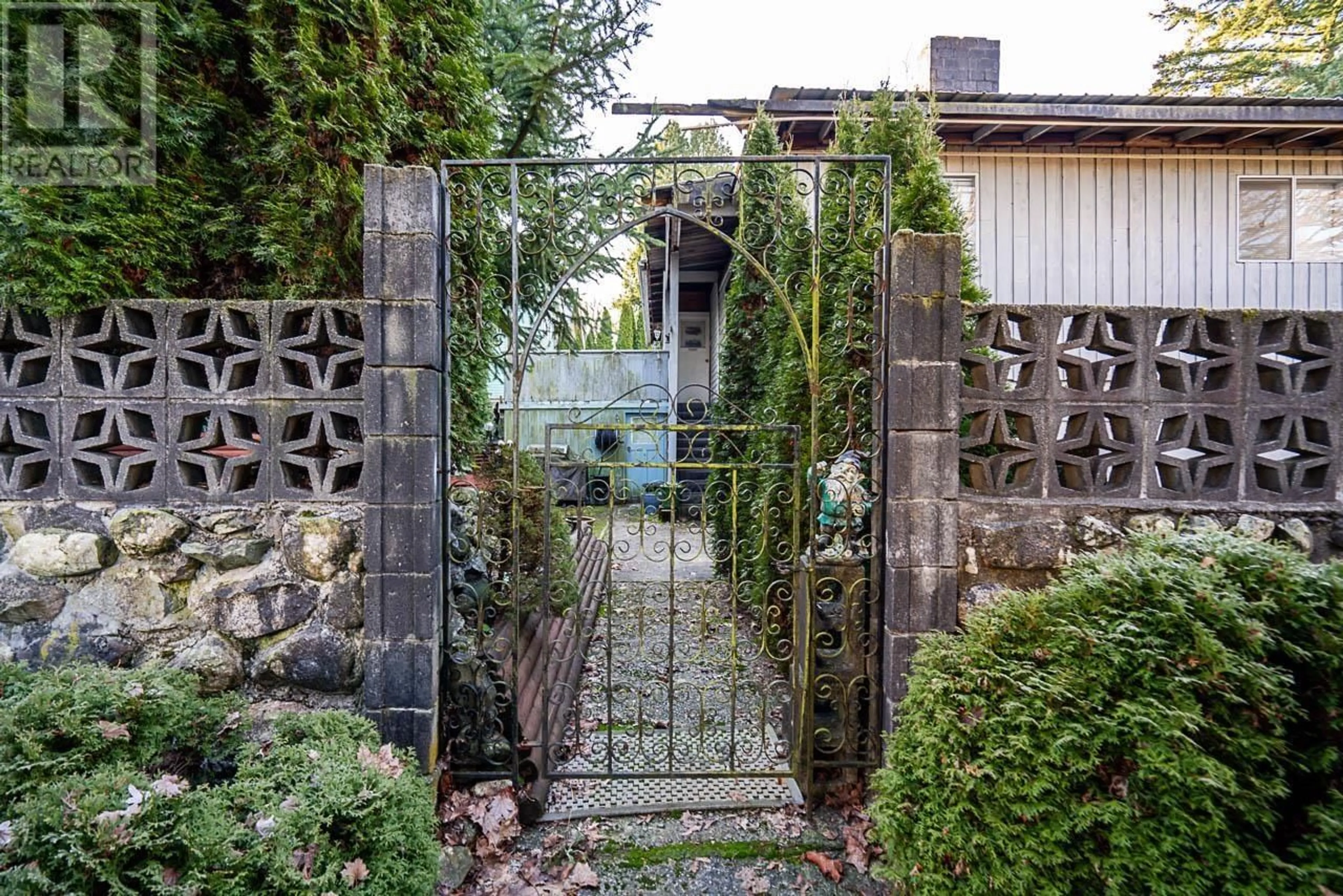 Patio, street for 814 23RD AVENUE, Vancouver British Columbia V5Z2A9