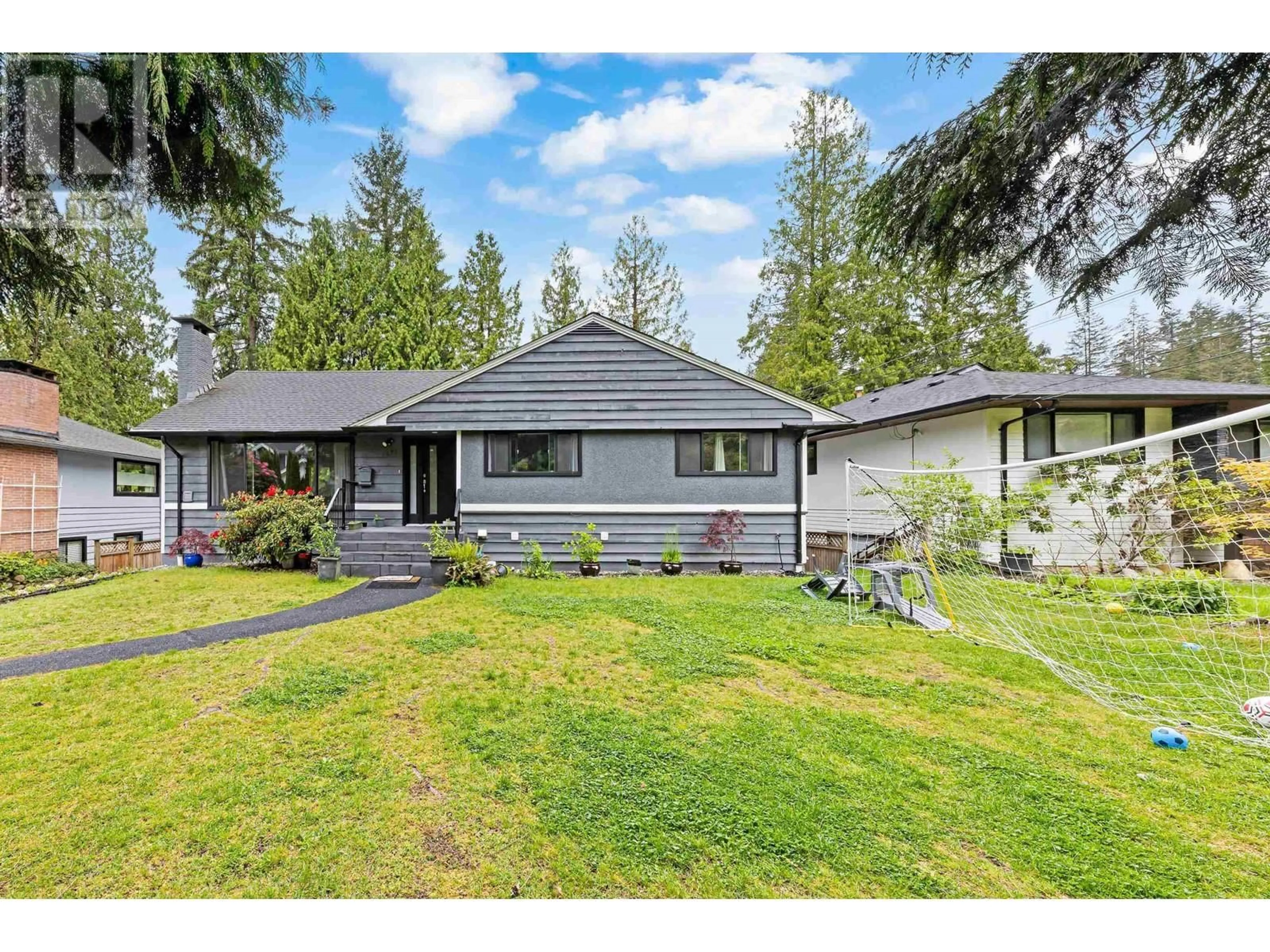 Unknown for 4477 PRIMROSE LANE, North Vancouver British Columbia V7R4H1