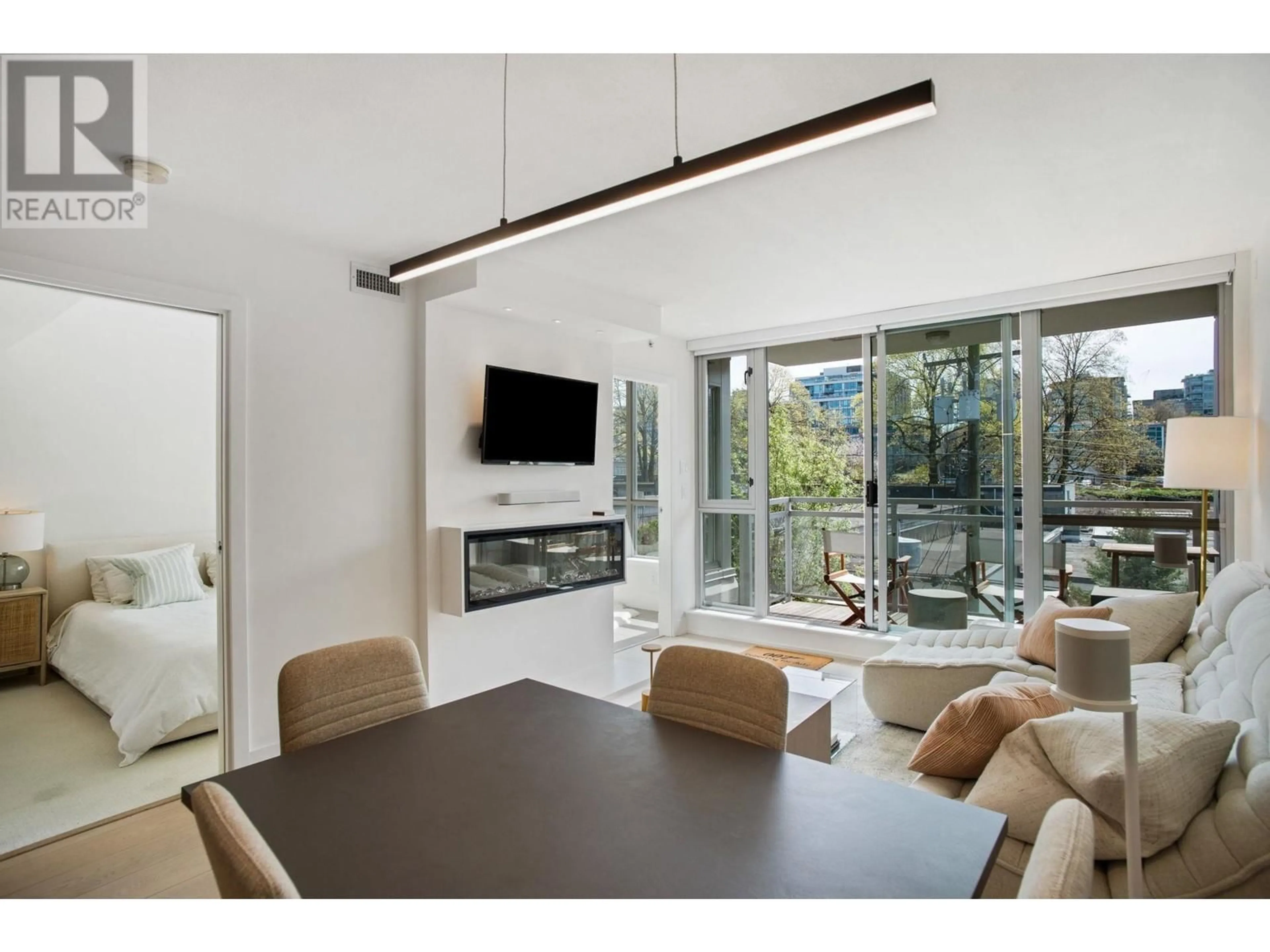 Unknown for 303 - 1680 WEST 4TH AVENUE, Vancouver British Columbia V6J0B7