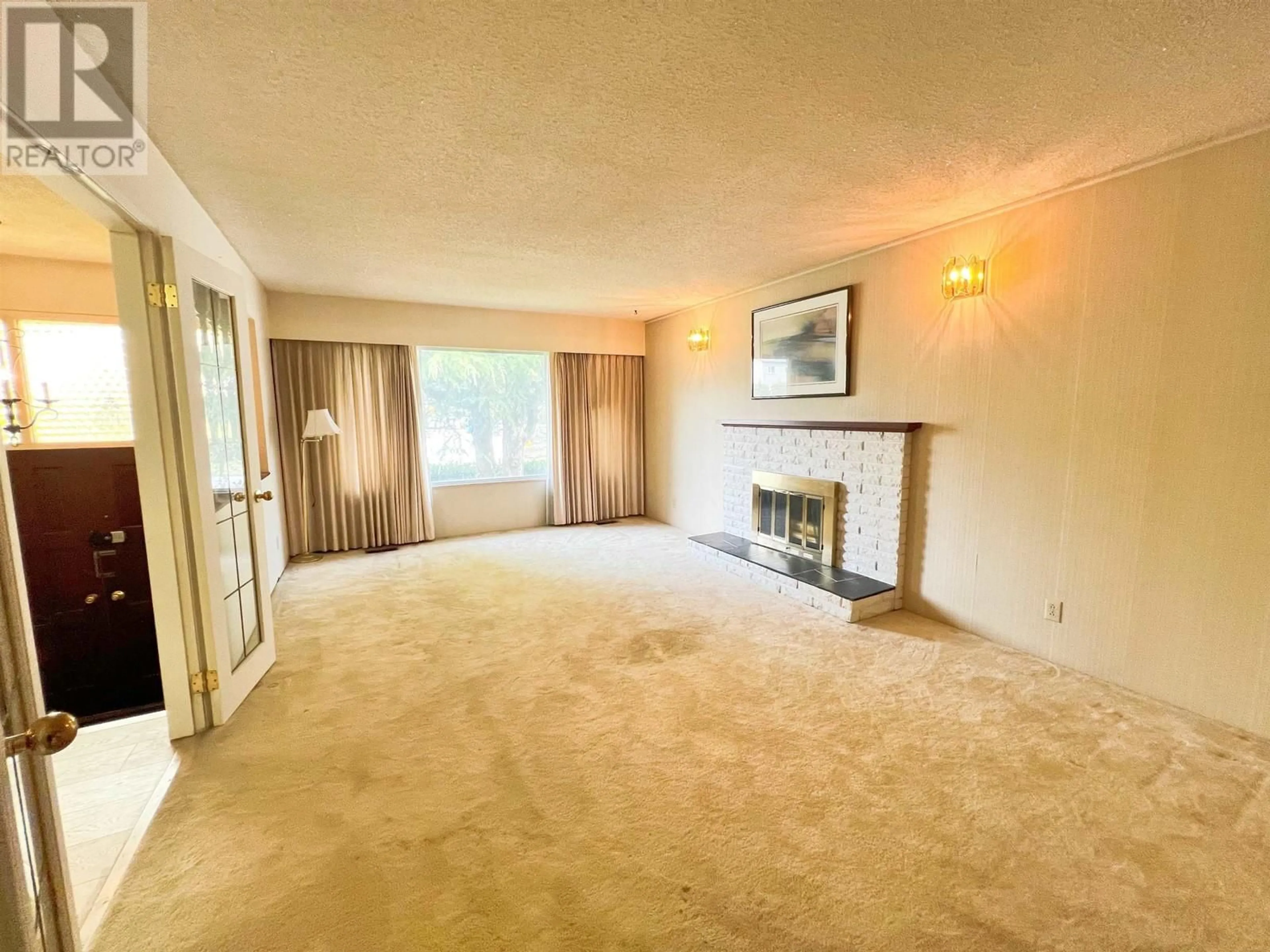 A pic of a room for 3492 49TH AVENUE, Vancouver British Columbia V5S1M2