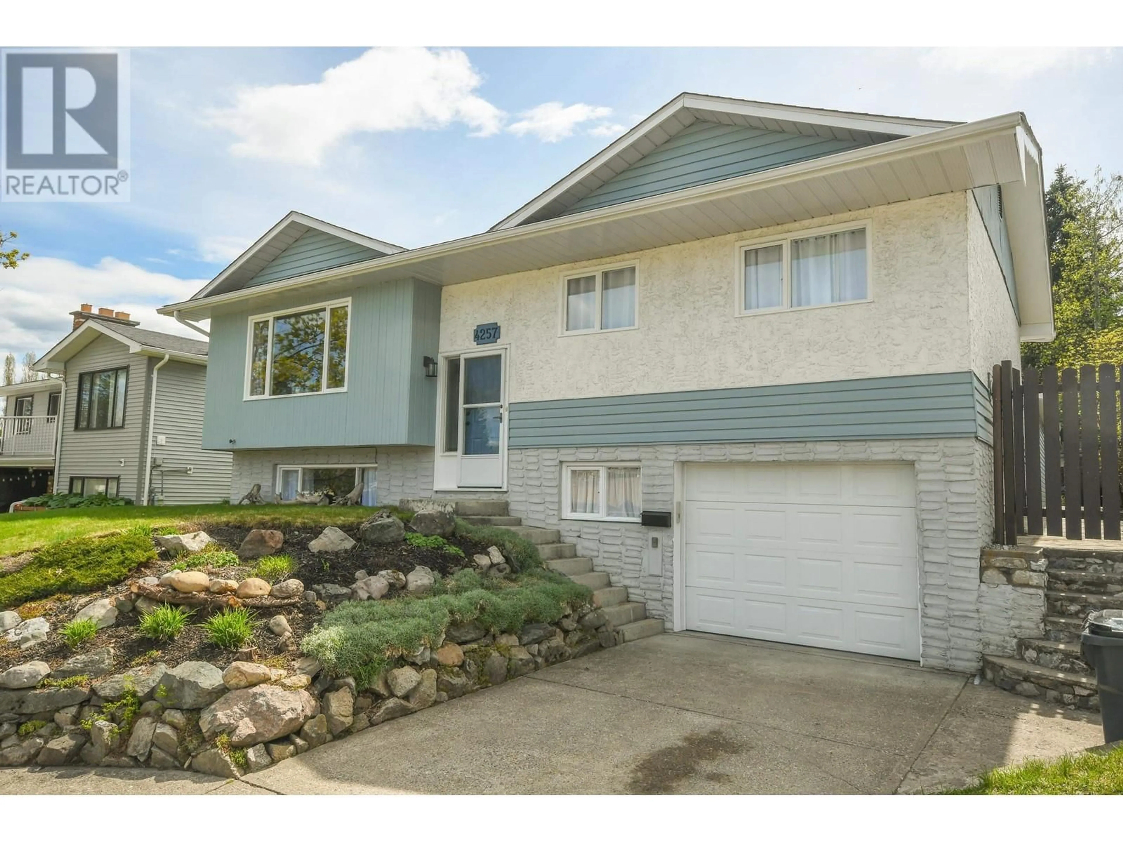 Home with vinyl exterior material, street for 4257 DAVIE AVENUE, Prince George British Columbia V2M4G9