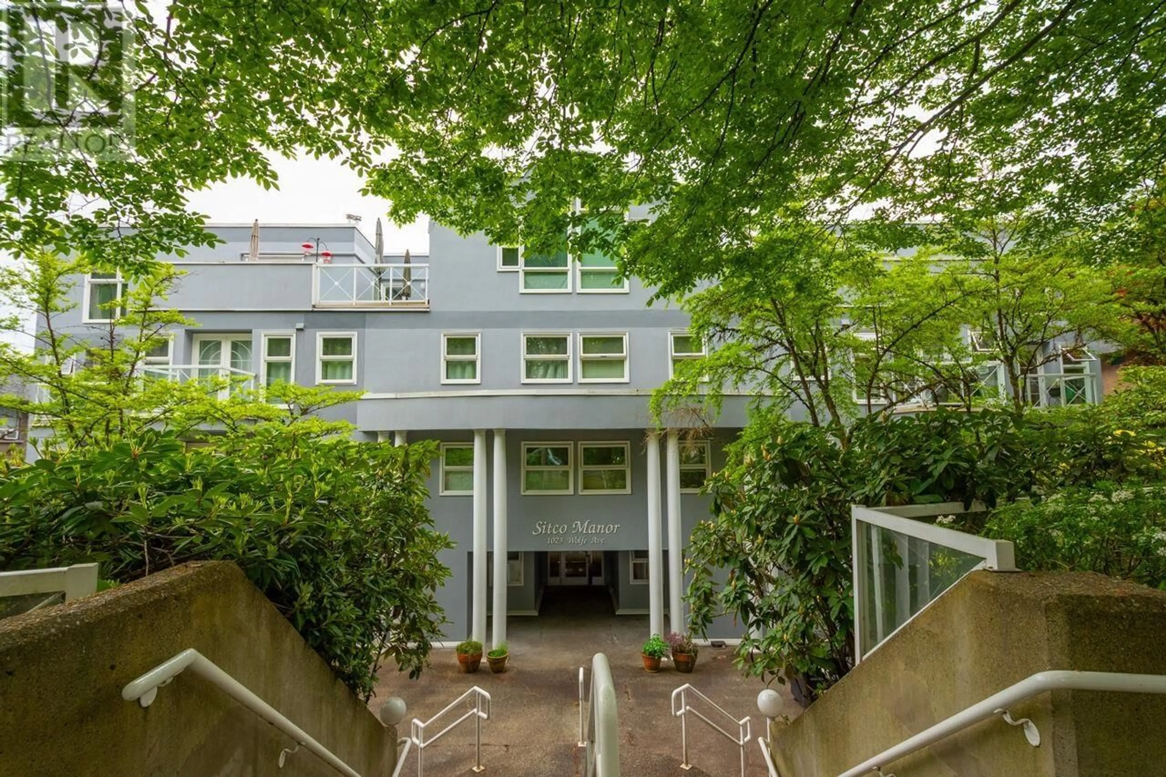 Patio, street for 104 - 1023 WOLFE AVENUE, Vancouver British Columbia V6H1V6