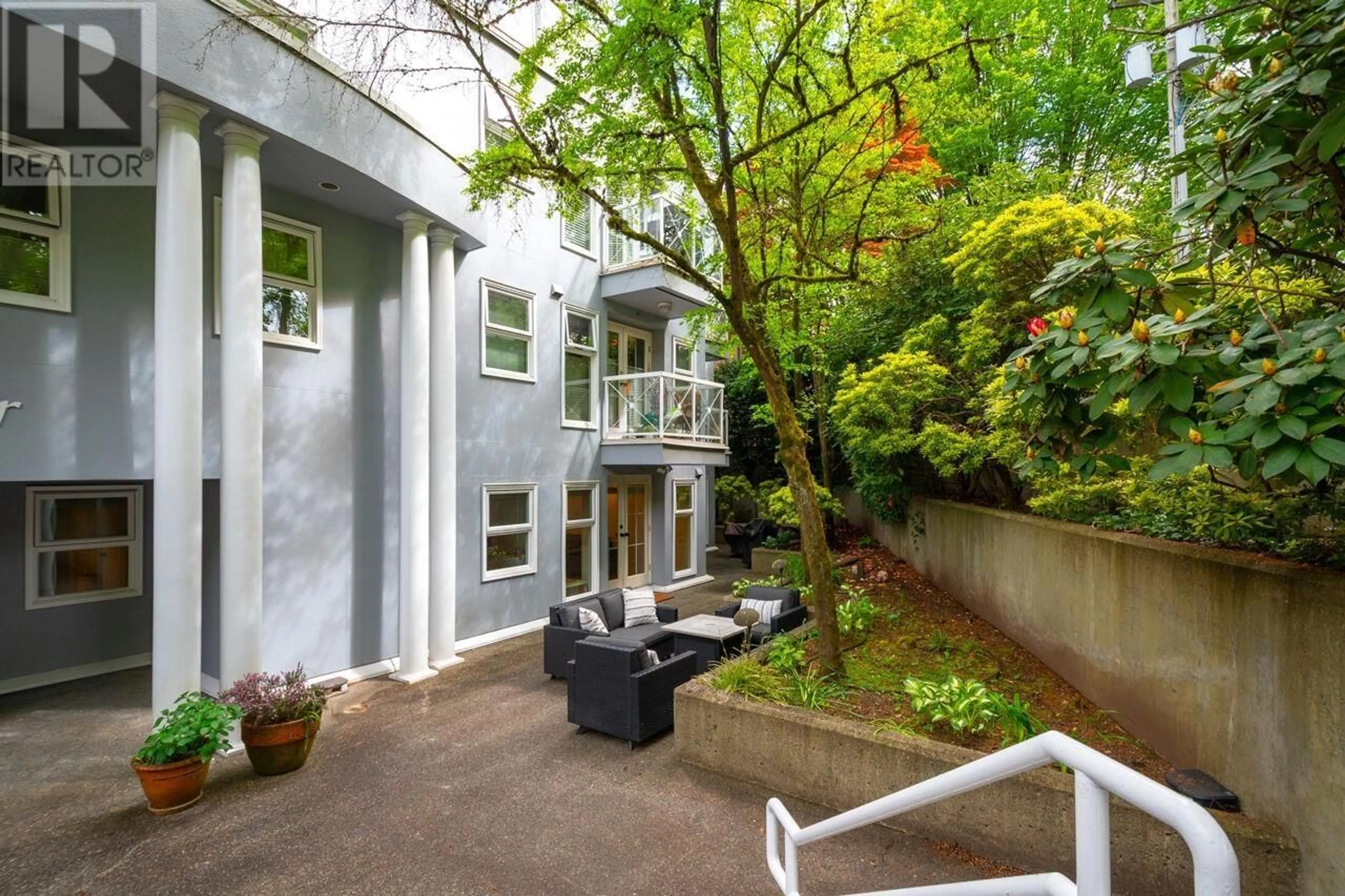 Patio, street for 104 - 1023 WOLFE AVENUE, Vancouver British Columbia V6H1V6